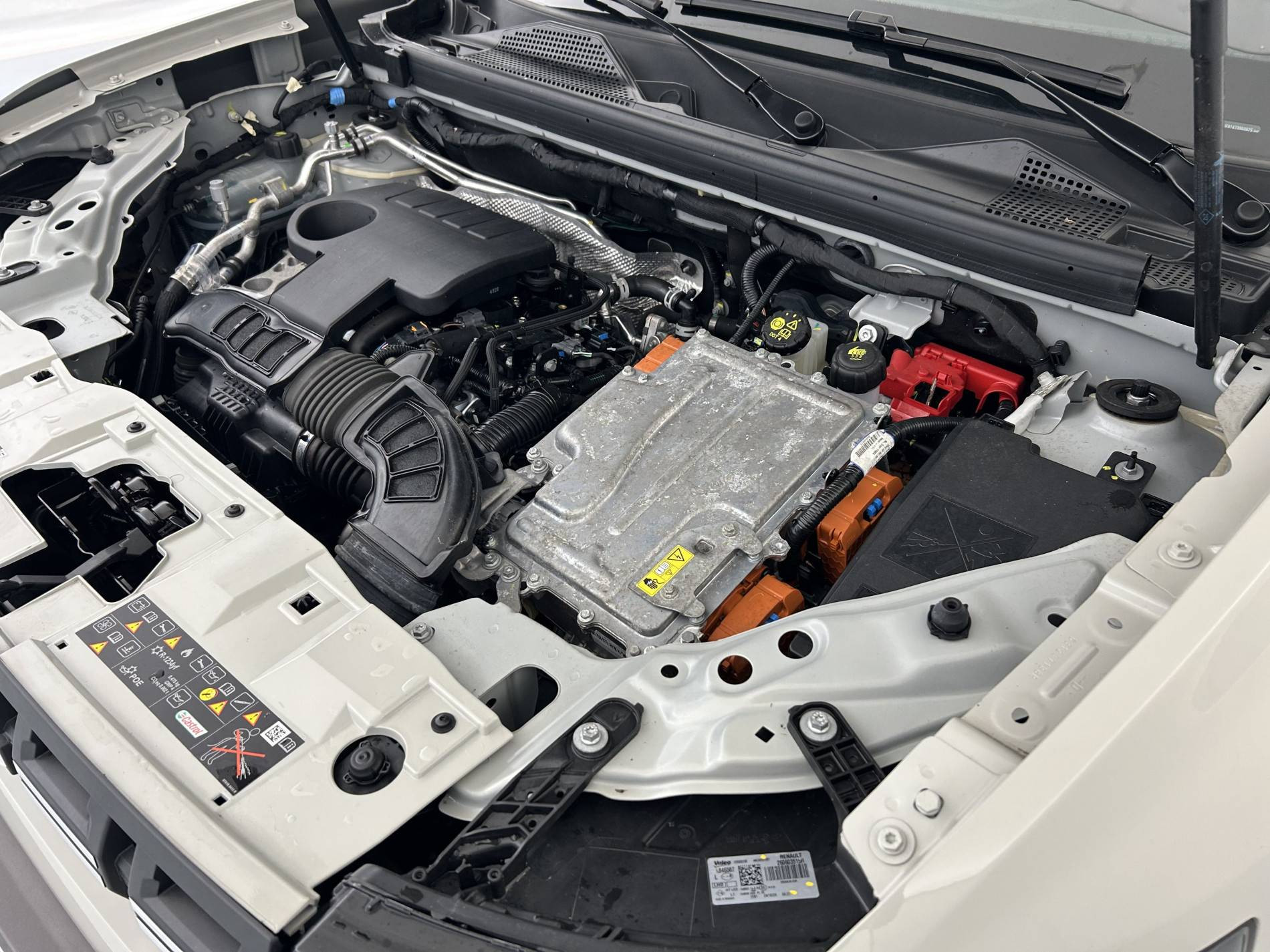 Vente en ligne Dacia Duster  Hybrid 140 au prix de 26 480 €