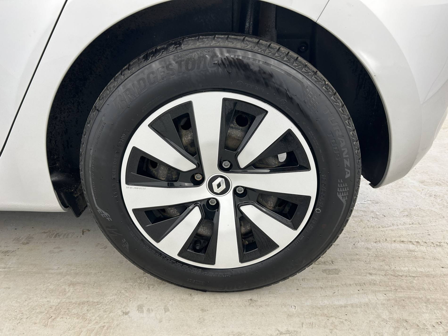 Vente en ligne Renault Clio 5 Clio TCe 90 au prix de 13 390 €