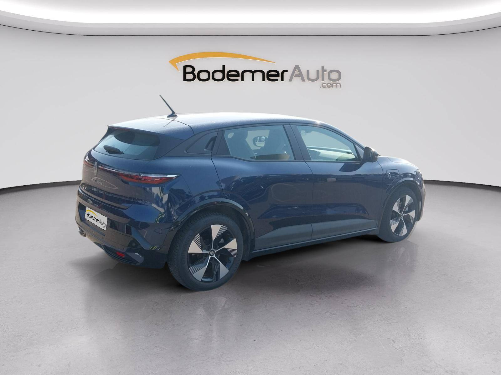 Vente en ligne Renault Megane E-Tech  EV60 220 ch super charge au prix de 22 990 €