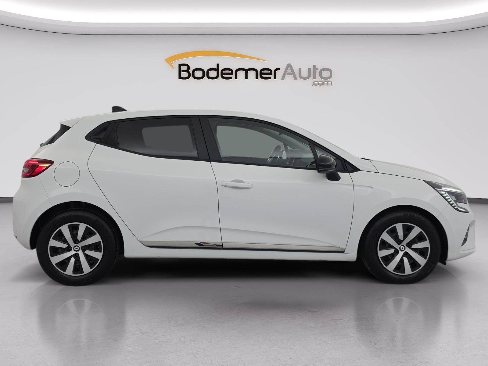Vente en ligne Renault Clio 5 Clio TCe 90 au prix de 14 790 €