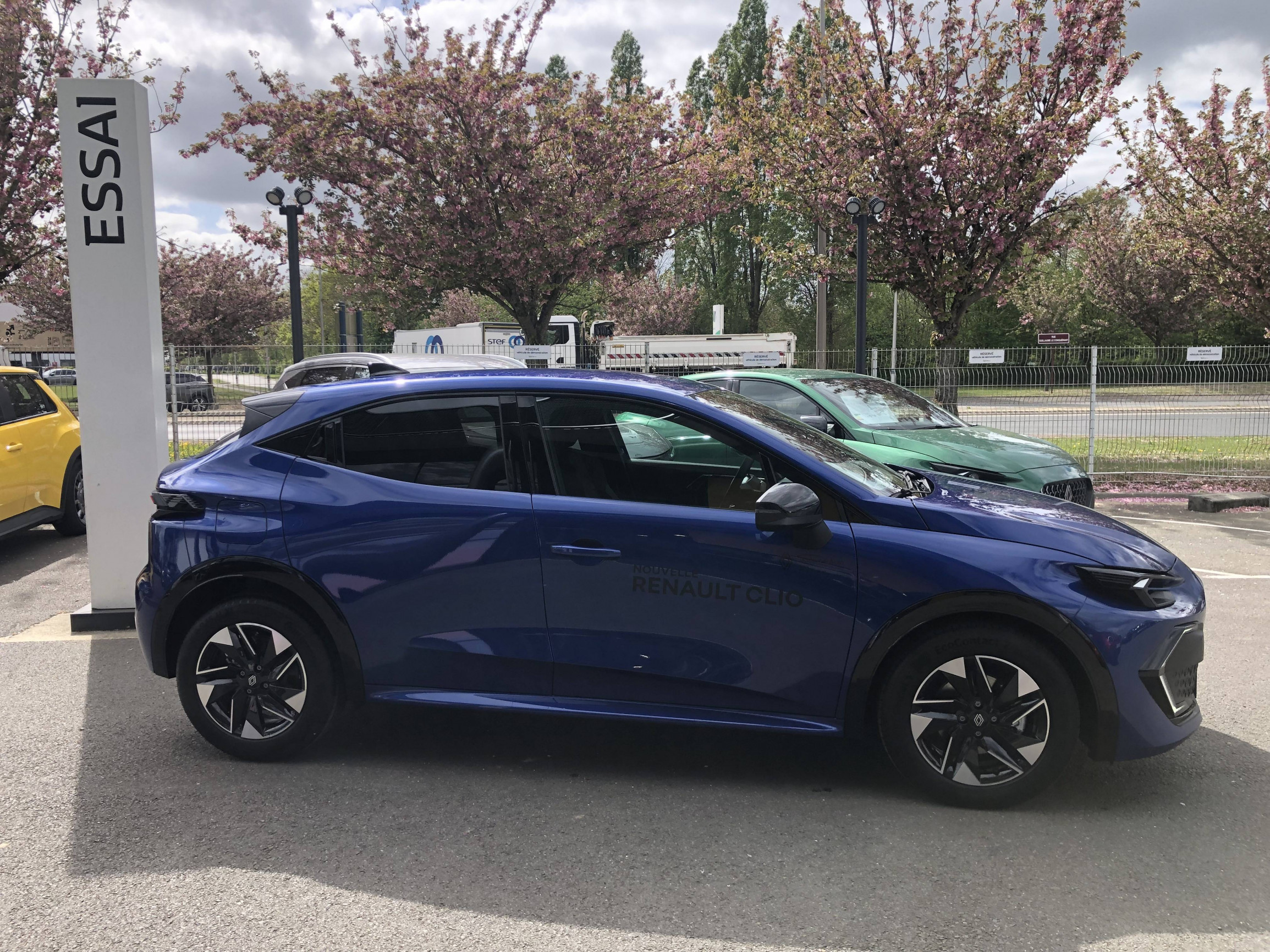 Vente en ligne Renault Clio 6 Clio TCe 115 ch au prix de 23 990 €