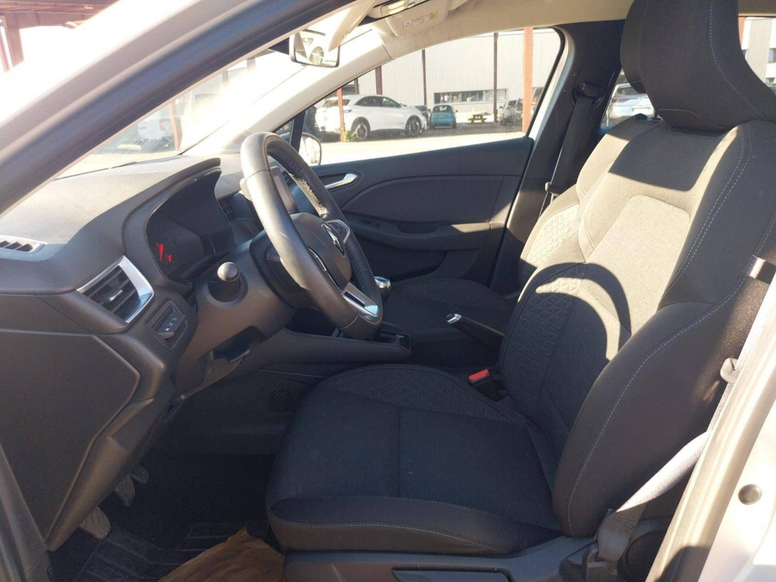 Vente en ligne Renault Clio 5 Clio TCe 90 au prix de 13 490 €