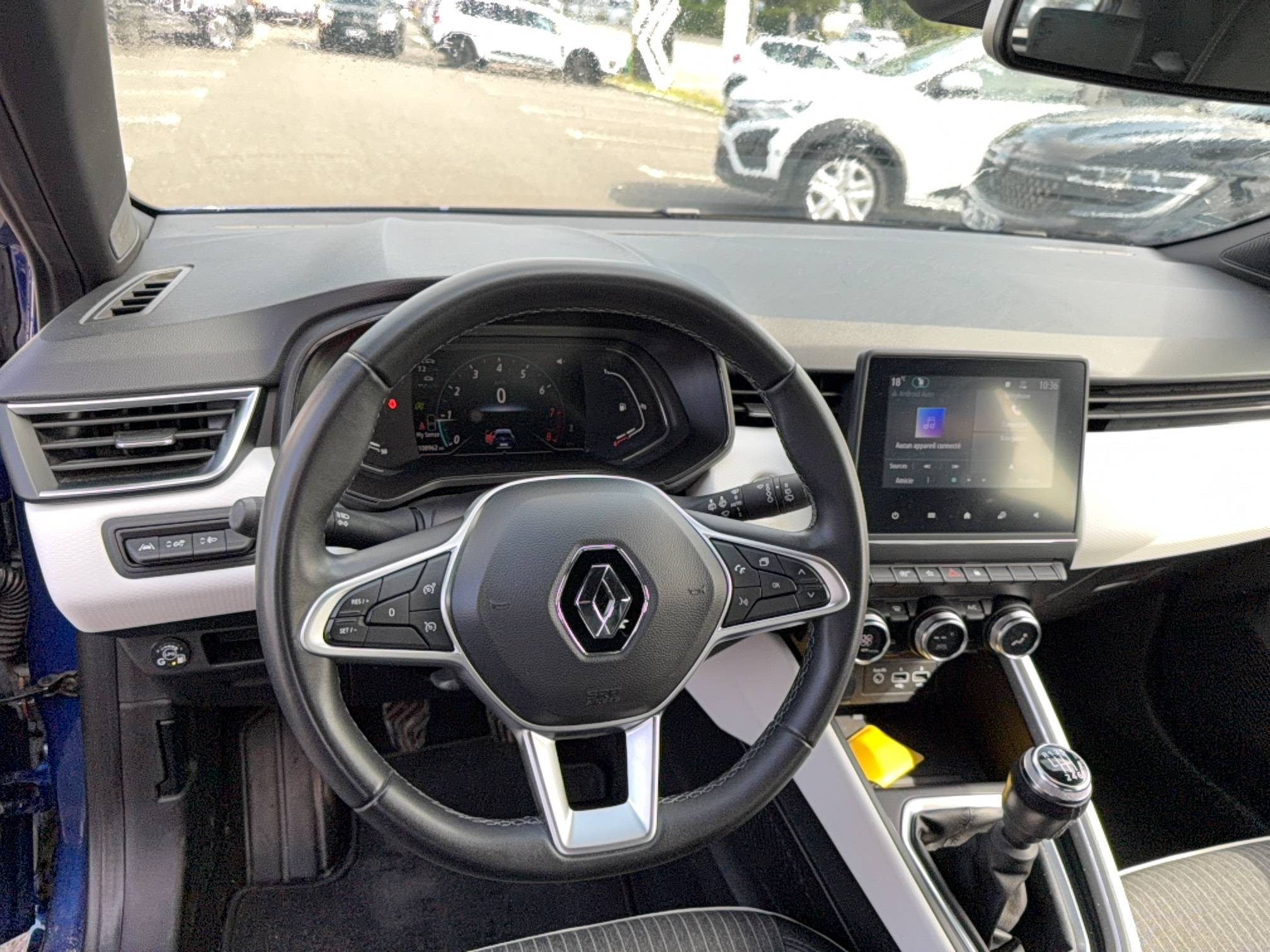Vente en ligne Renault Clio 5 Clio TCe 100 GPL - 21N au prix de 12 390 €