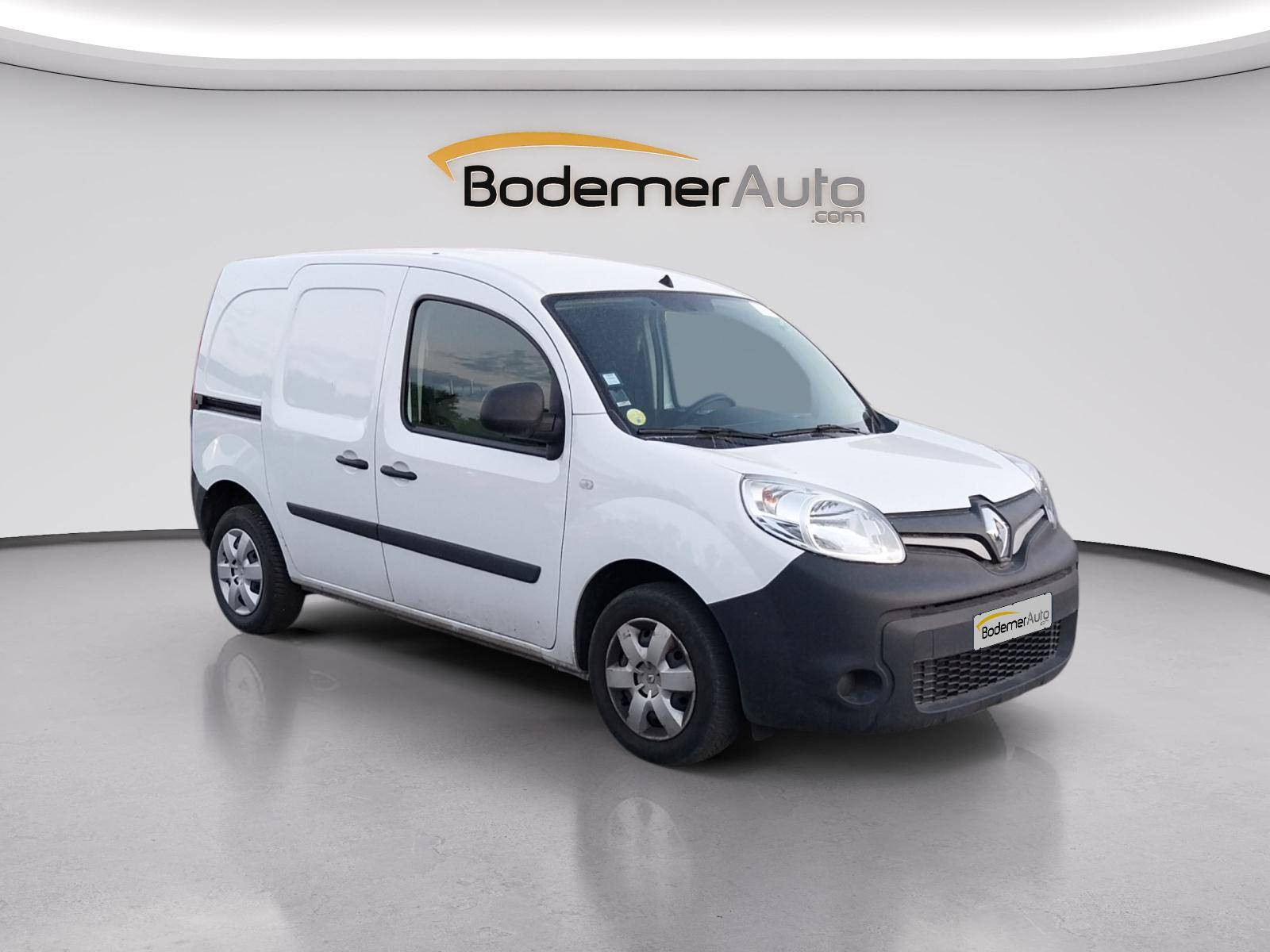 Vente en ligne Renault Kangoo Express  BLUE DCI 95 au prix de 11 990 €