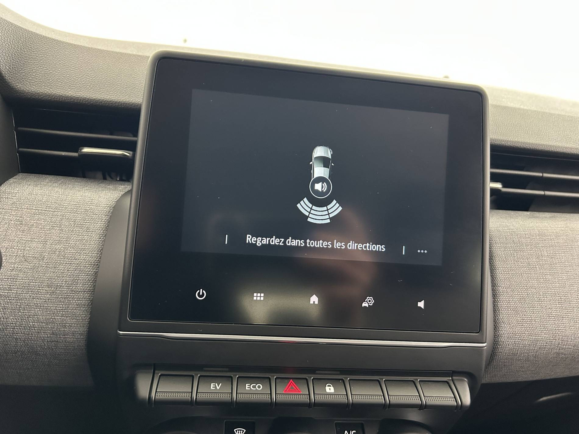 Vente en ligne Renault Clio 5 Clio E-Tech full hybrid 145 ch GSR2 au prix de 19 990 €