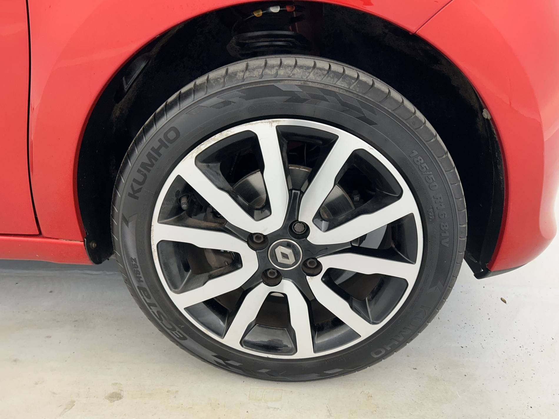 Vente en ligne Renault Twingo 3  0.9 TCe 90 Energy au prix de 9 390 €