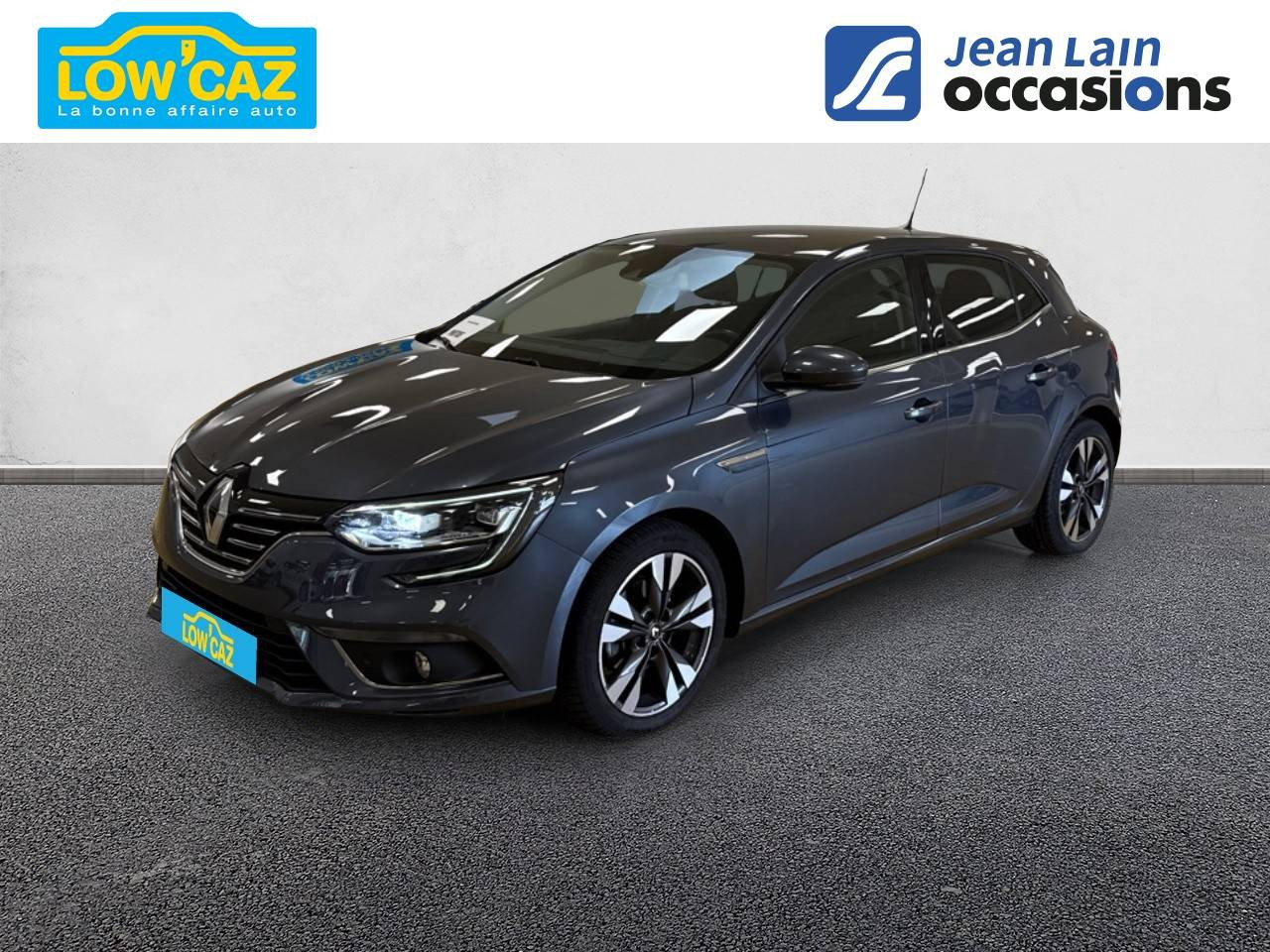 Vente en ligne RENAULT MEGANE IV BERLINE Mégane IV Berline TCe 140 EDC FAP Intens de 2019 au prix de 15 990 €
