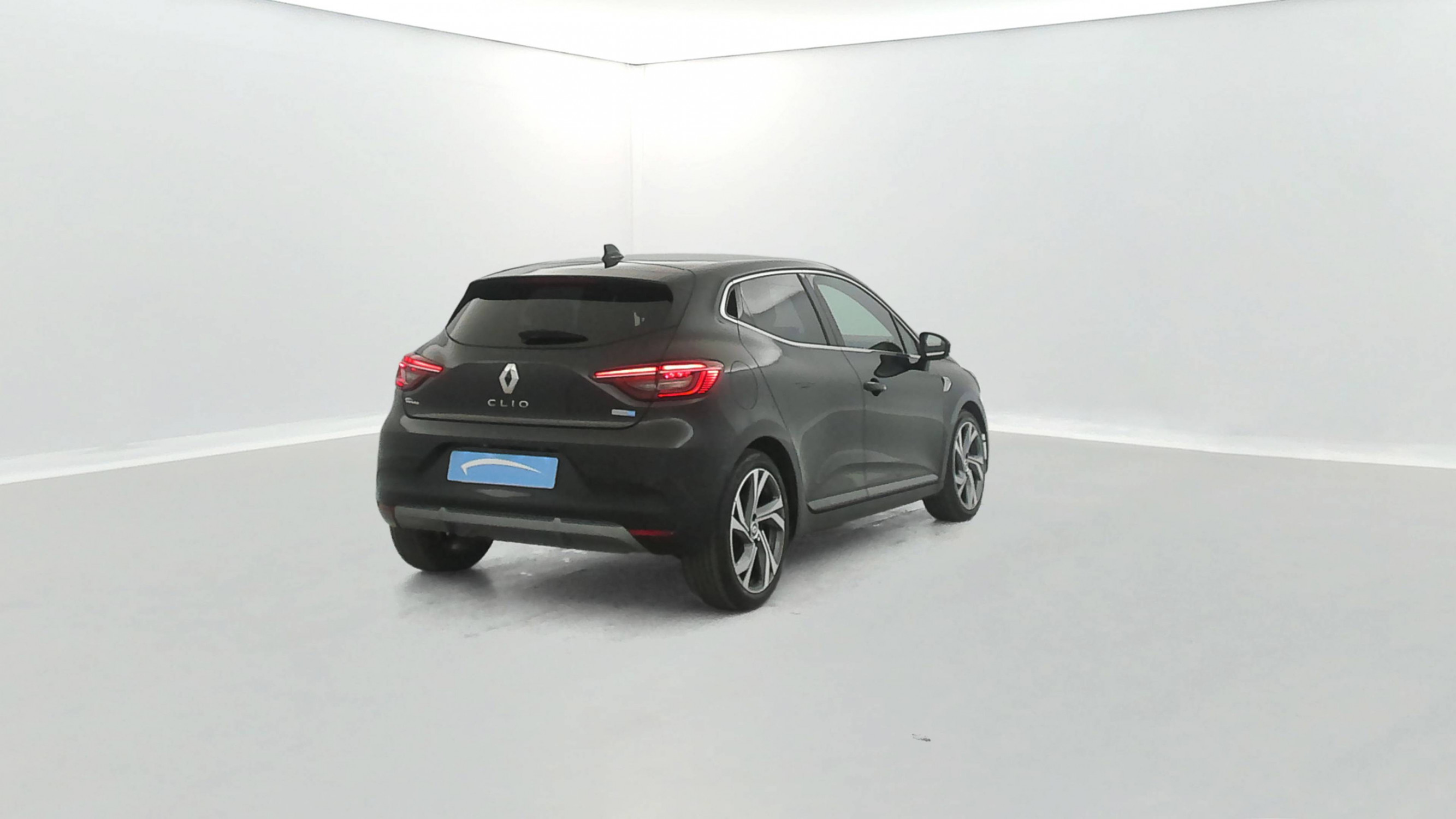 Vente en ligne Renault Clio 5 Clio E-Tech hybride 145 au prix de 17 990 €