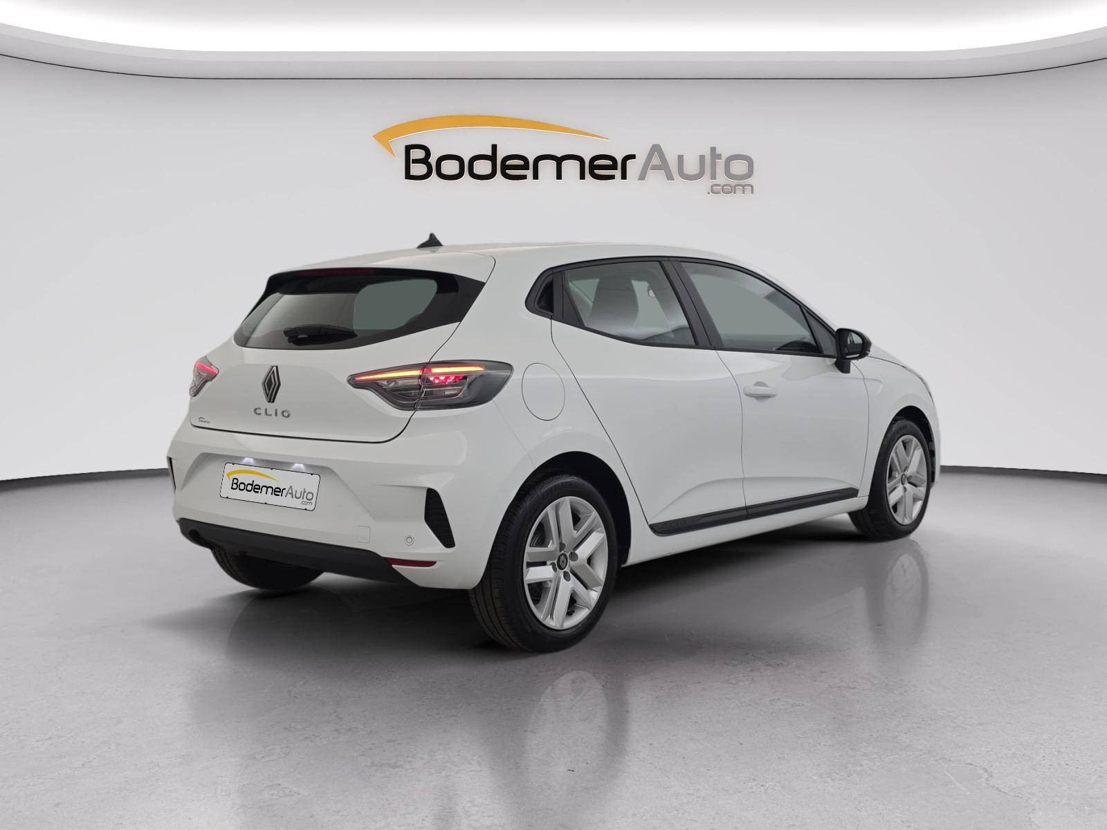 Vente en ligne Renault Clio 5 Clio Blue dCi 100 ch GSR2 au prix de 17 990 €