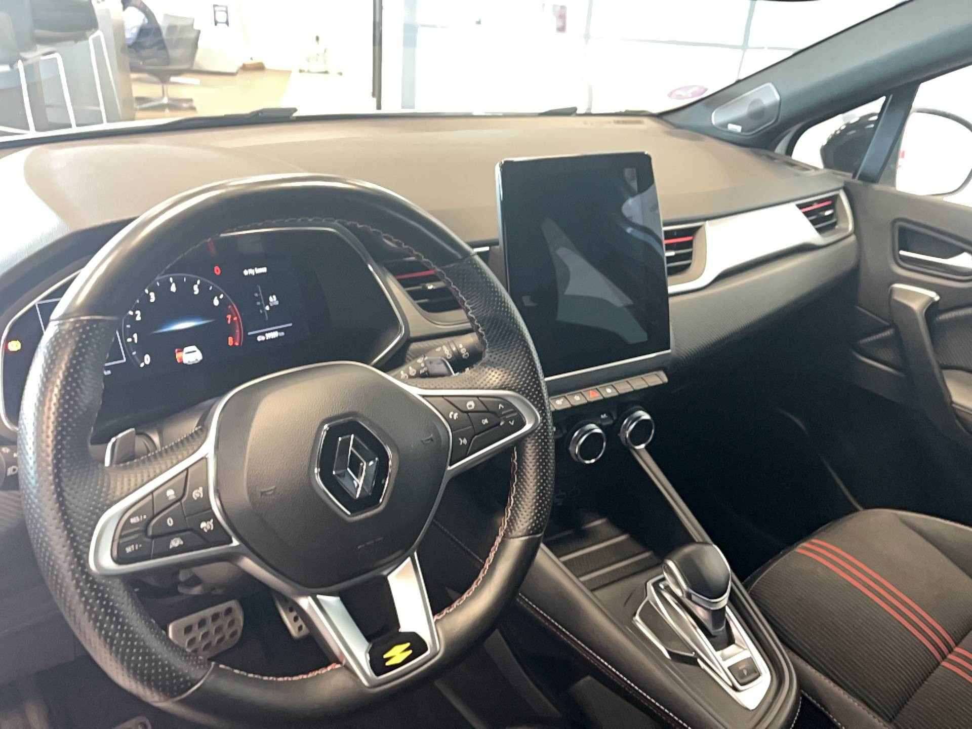 Vente en ligne Renault Captur  mild hybrid 160 EDC au prix de 19 900 €