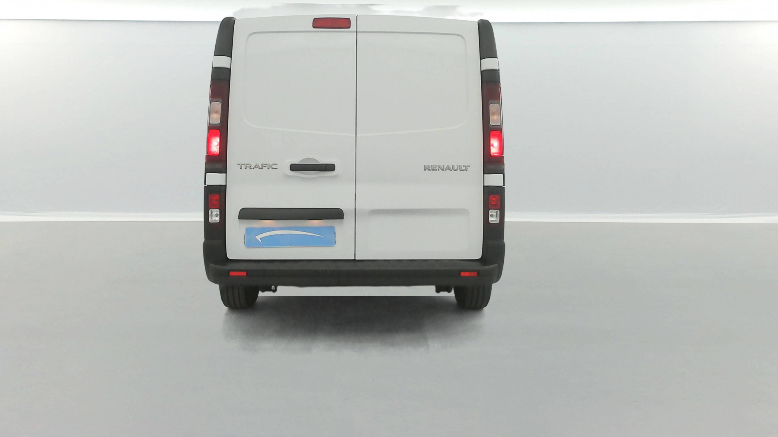 Vente en ligne Renault Trafic 3 Fourgon TRAFIC FG BLUE DCI 130 L1H1 3T GSR2 au prix de 26 750 €