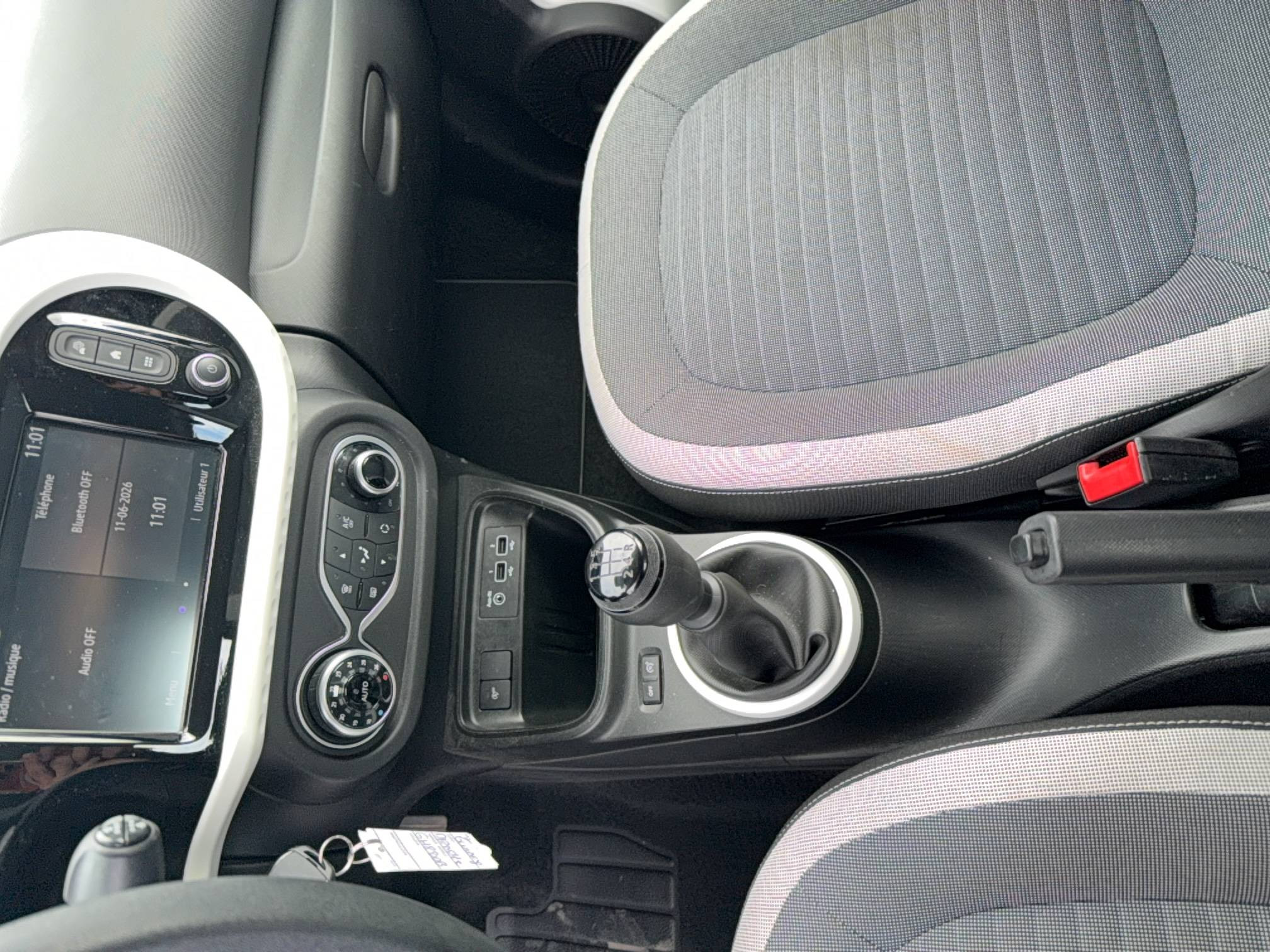 Vente en ligne Renault Twingo 3  SCe 65 - 21 au prix de 11 990 €