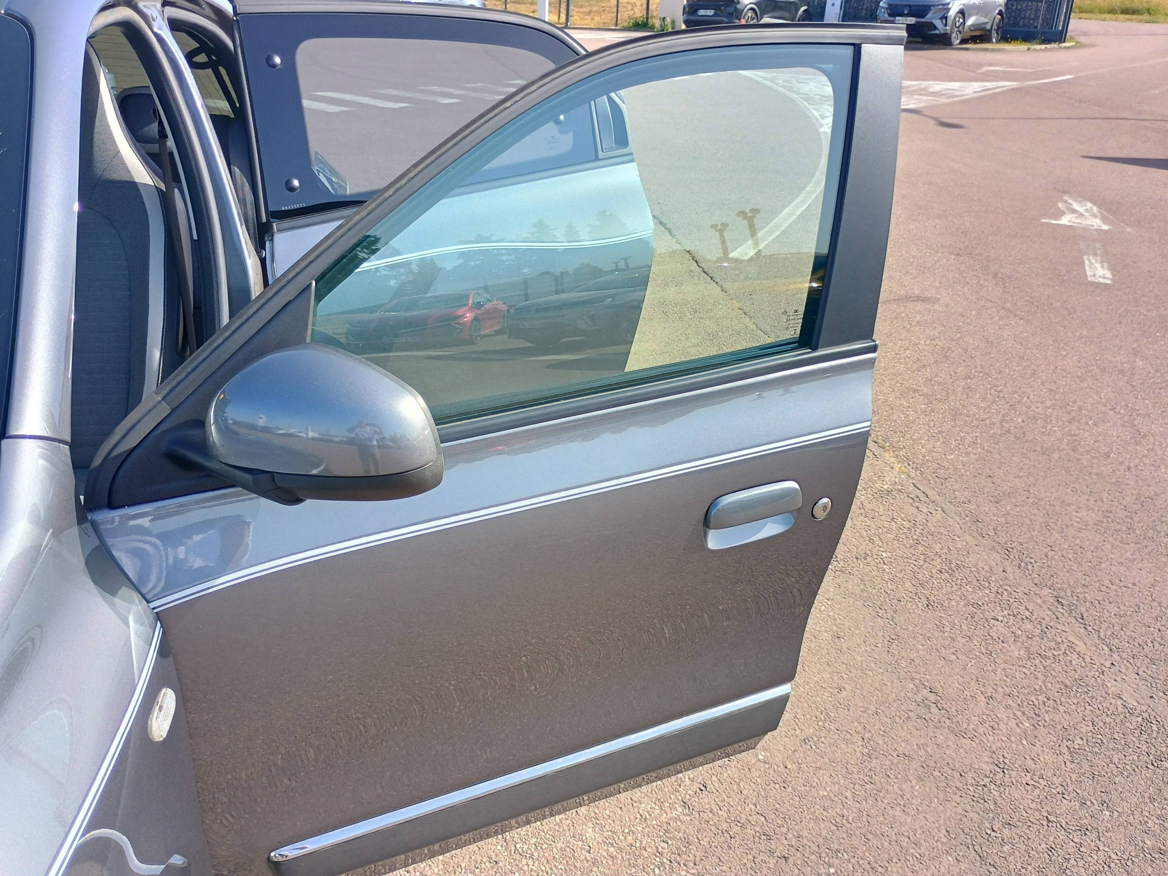 Vente en ligne Renault Twingo 3  0.9 TCe 90 Energy E6C au prix de 11 991 €