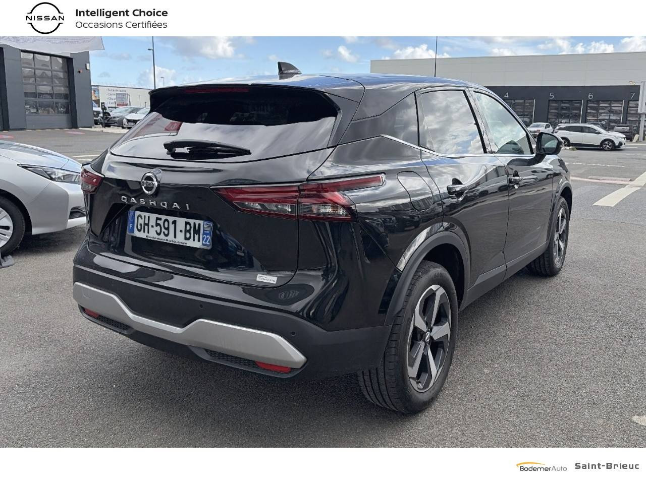 Vente en ligne Nissan Qashqai Qashqai 1.3 DIG-T 140 au prix de 20 990 €