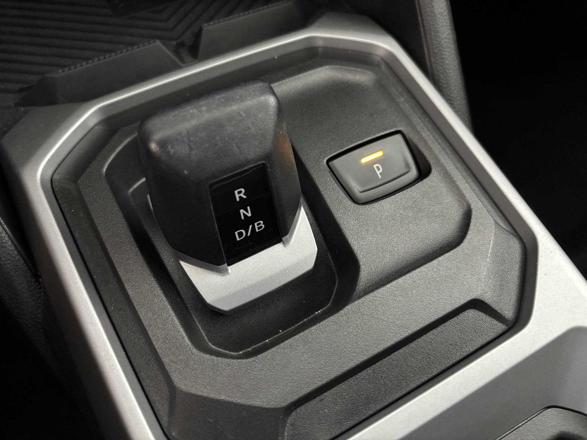 Vente en ligne Dacia Duster  Hybrid 140 au prix de 25 300 €