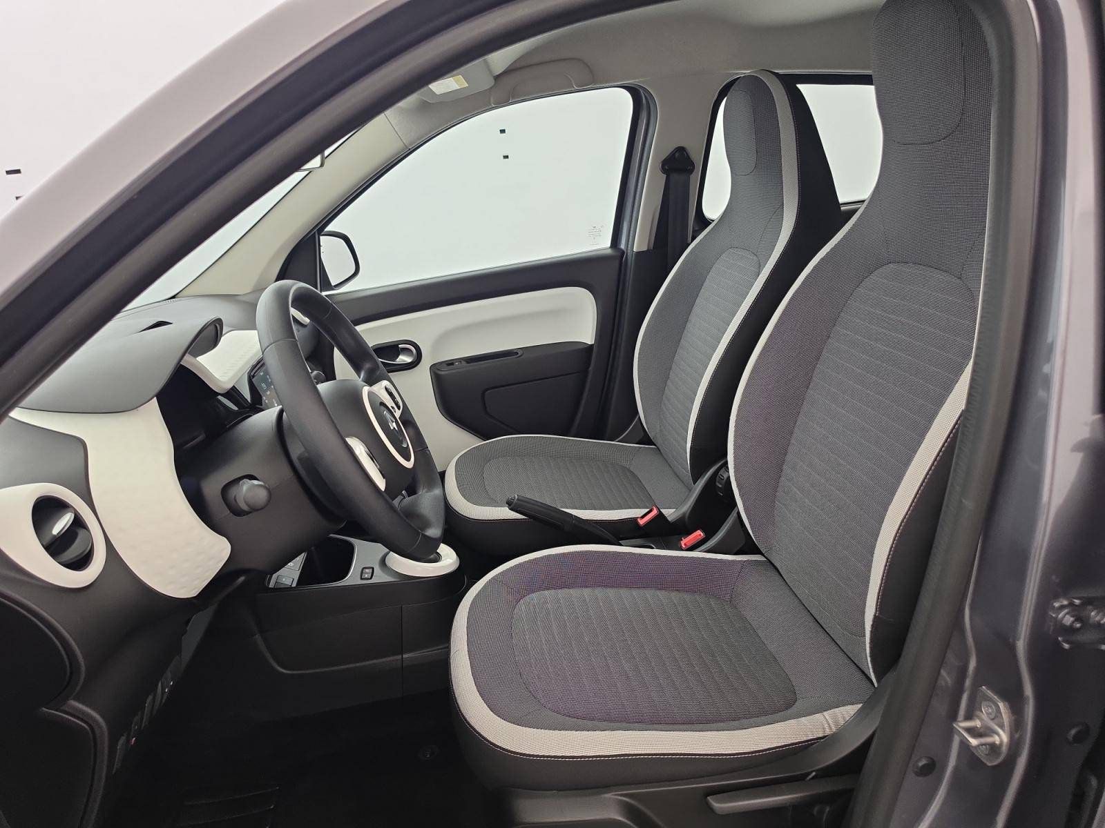 Vente en ligne Renault Twingo Electrique Twingo III E-Tech au prix de 12 990 €