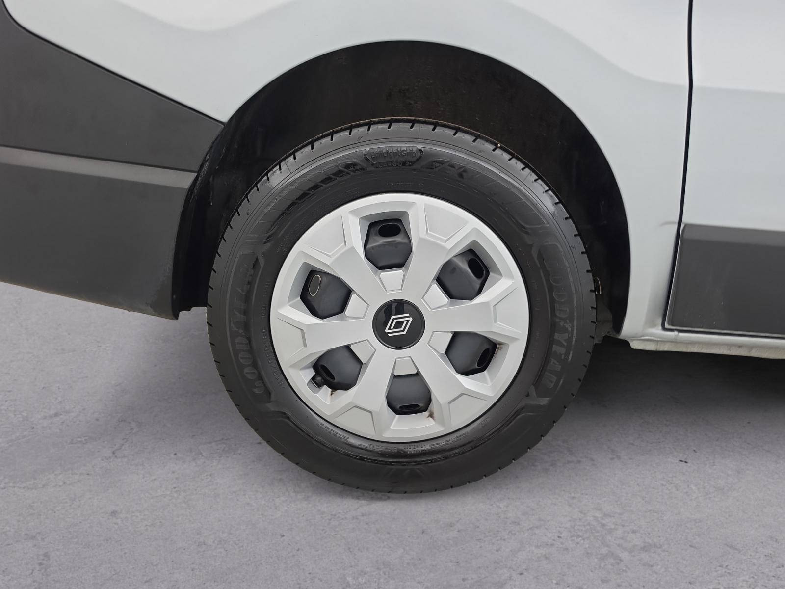 Vente en ligne Renault Trafic 3 Fourgon TRAFIC FG BLUE DCI 170 L1H1 2T8 AUTO au prix de 32 490 €