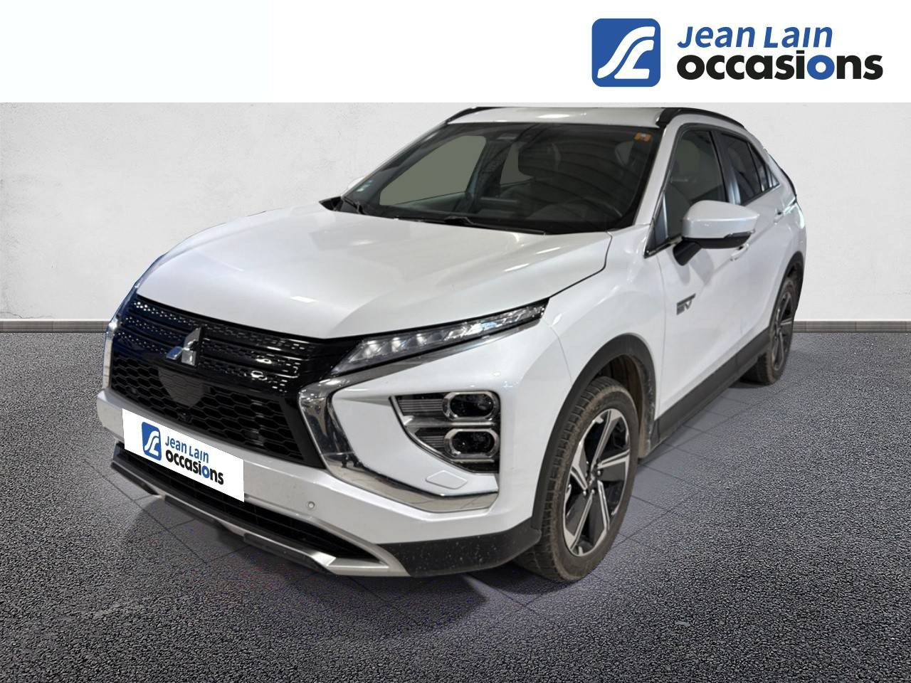 Vente en ligne MITSUBISHI ECLIPSE CROSS MY21 Eclipse Cross 2.4 MIVEC PHEV Twin Motor 4WD Business de 2022 au prix de 23 390 €
