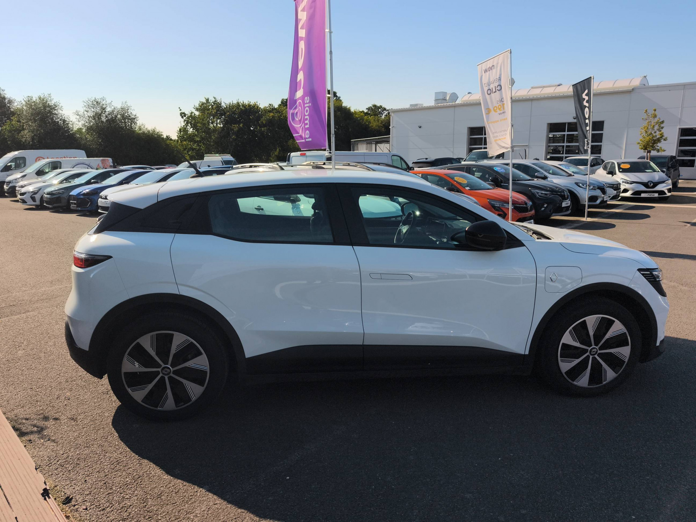 Vente en ligne Renault Megane E-Tech  EV60 130ch optimum charge au prix de 24 990 €
