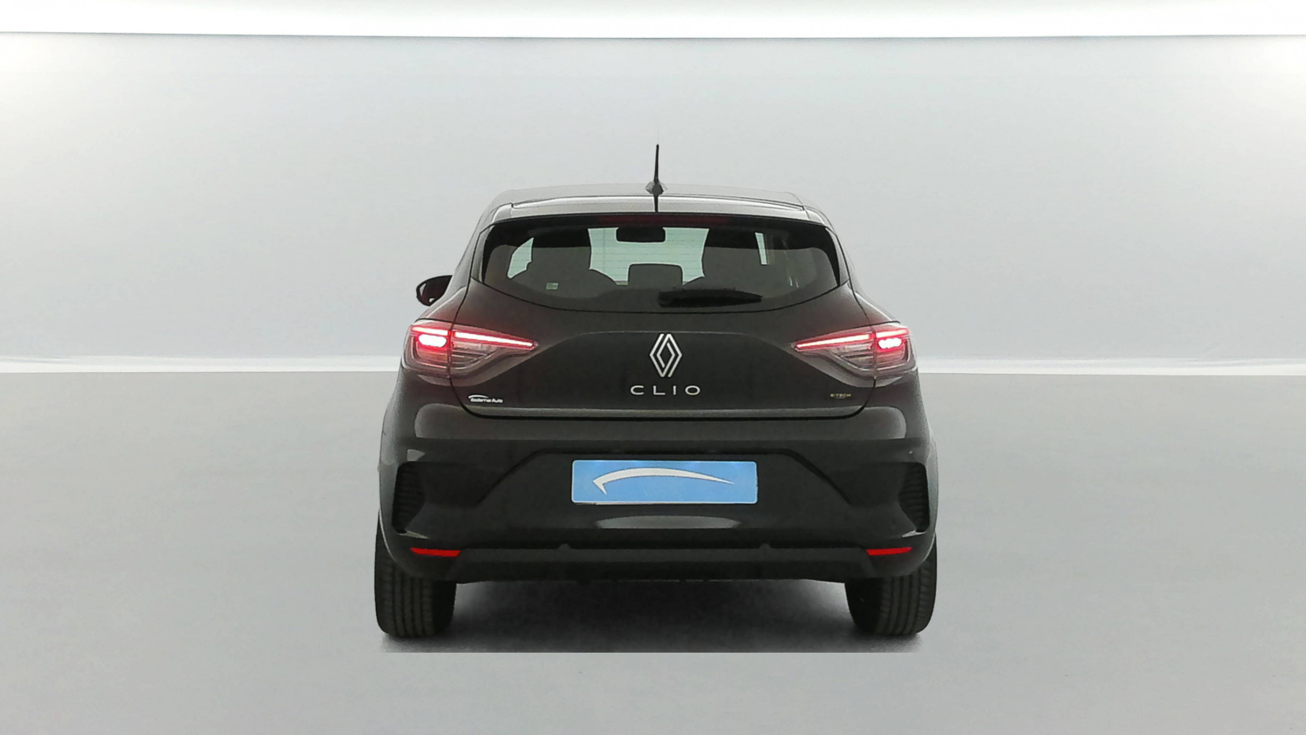 Vente en ligne Renault Clio 5 Clio E-Tech full hybrid 145 ch GSR2 au prix de 19 990 €