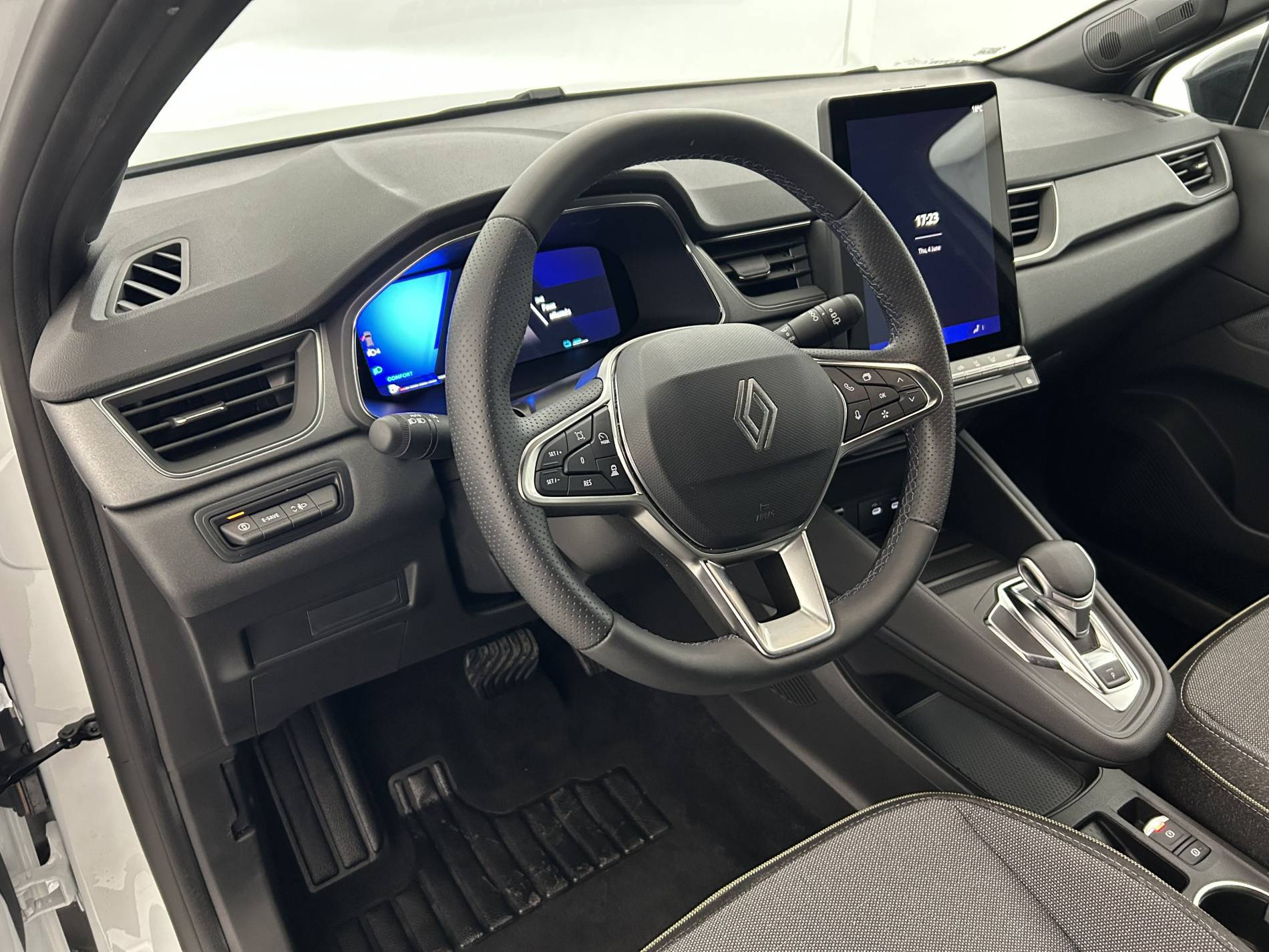 Vente en ligne Renault Symbioz  E-Tech full hybrid 145 au prix de 27 990 €