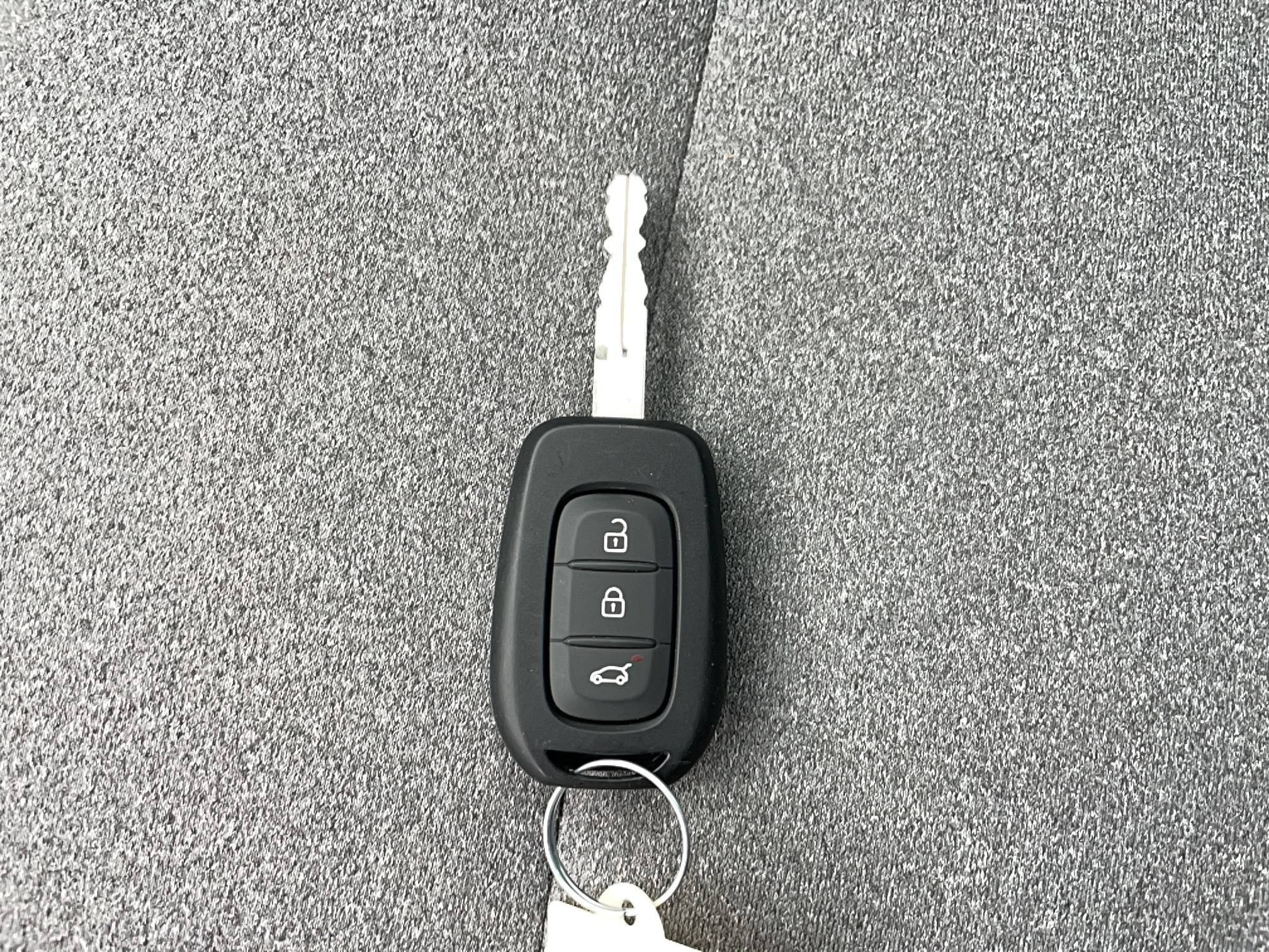 Vente en ligne Renault Clio 5 Clio TCe 90 au prix de 15 990 €