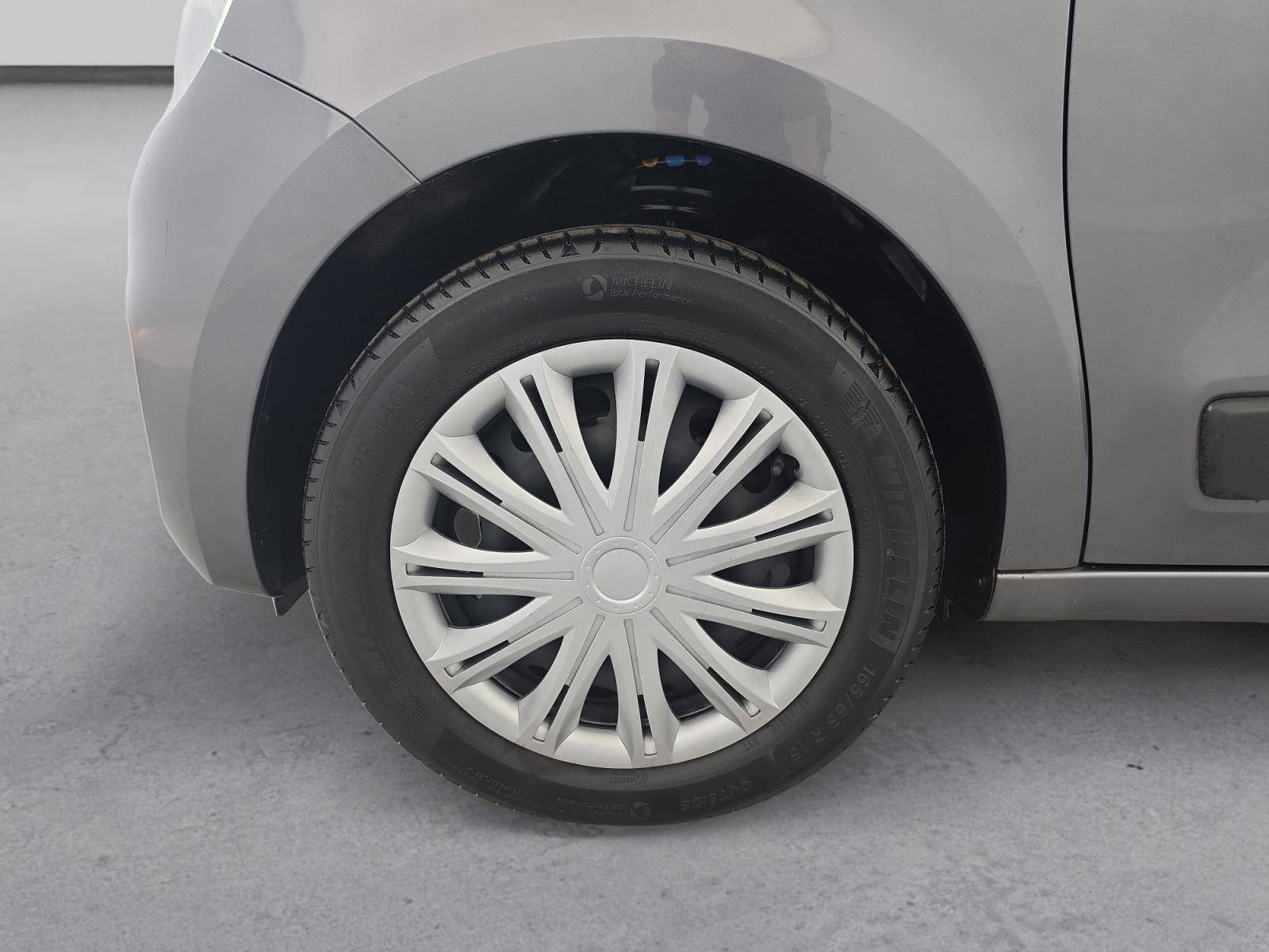 Vente en ligne Renault Twingo 3  SCe 65 - 21 au prix de 12 400 €