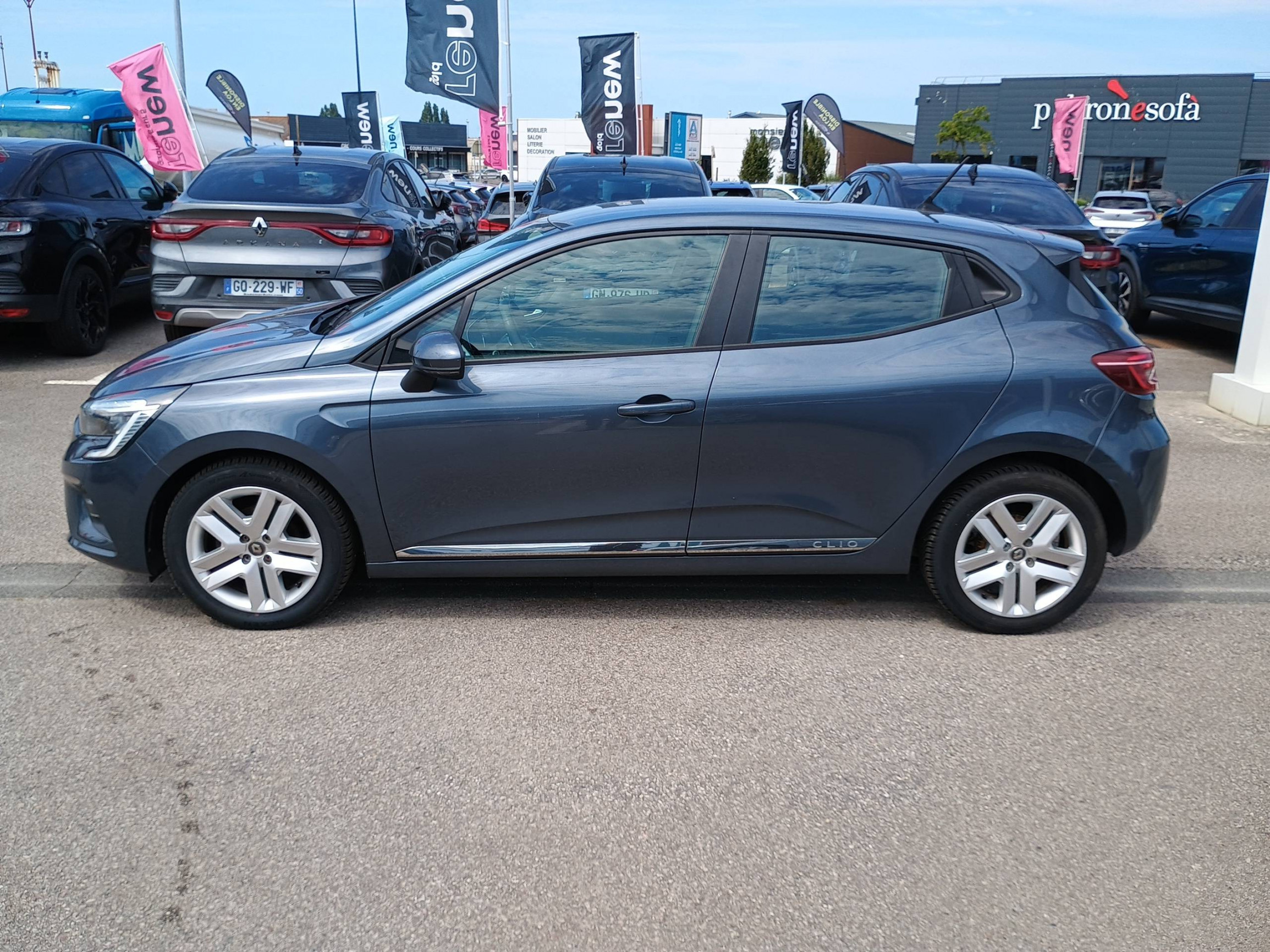 Vente en ligne Renault Clio 5 Clio TCe 100 GPL - 21 au prix de 10 690 €