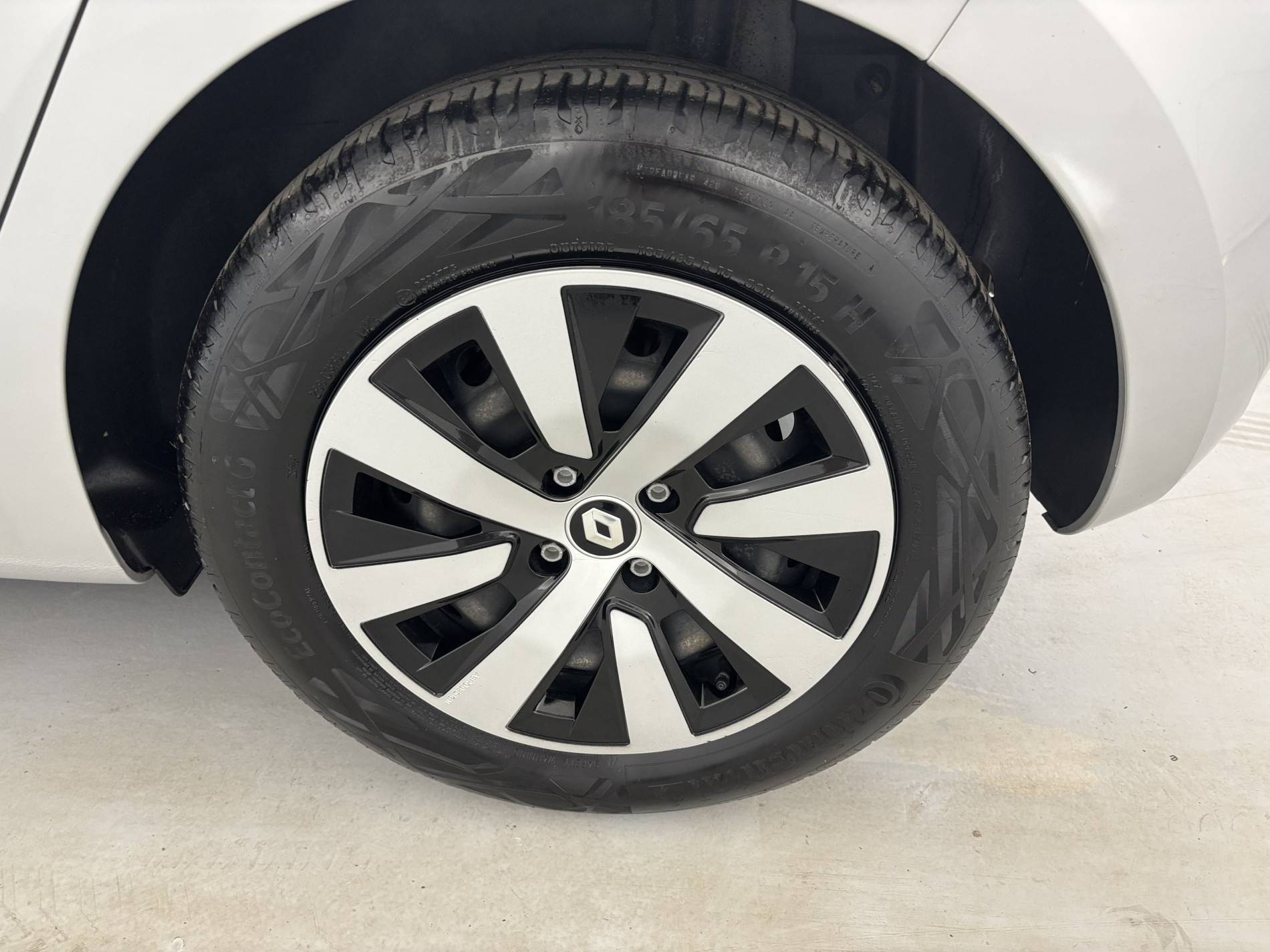 Vente en ligne Renault Clio 5 Clio TCe 90 au prix de 12 990 €