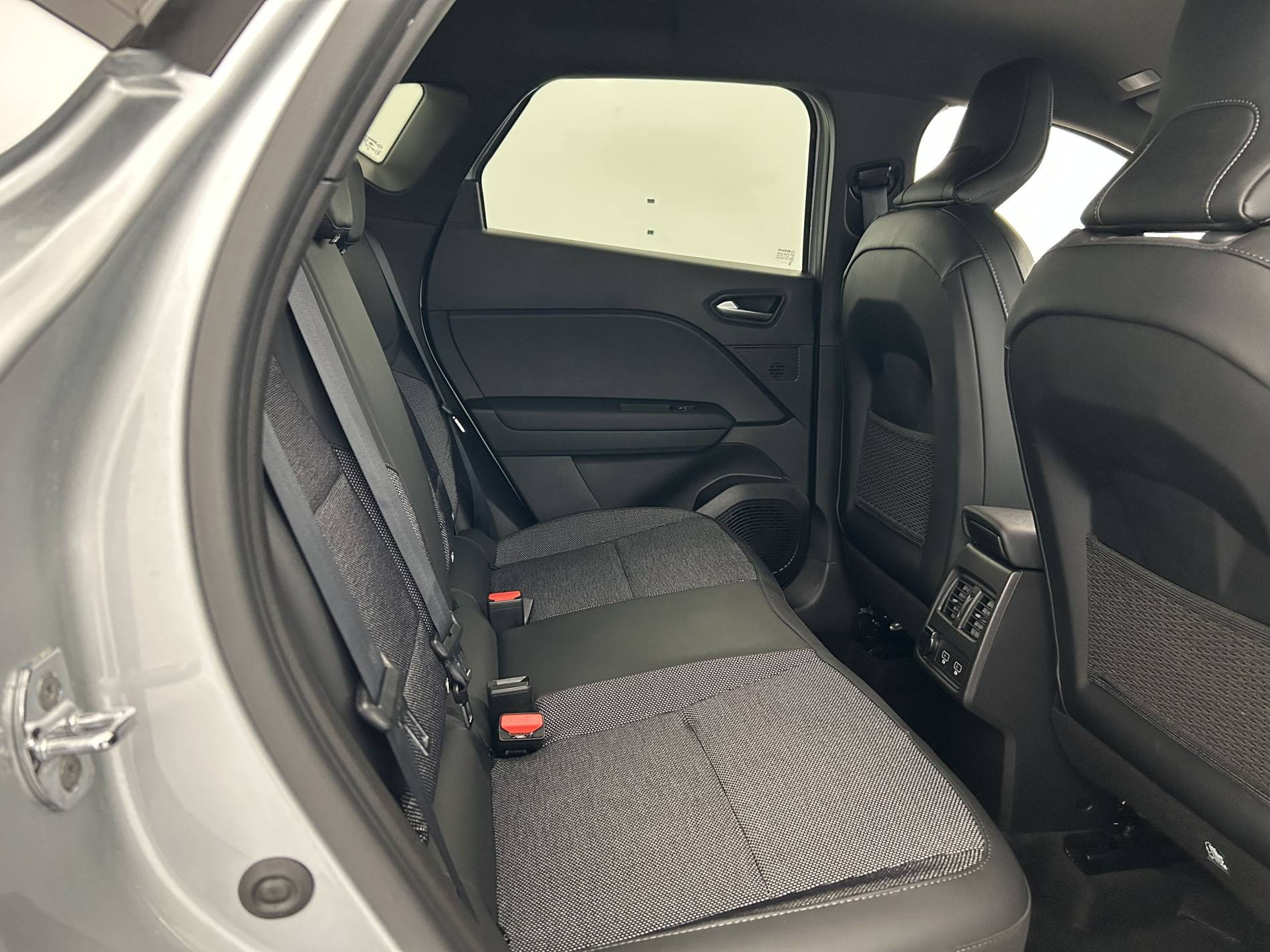 Vente en ligne Renault Captur  E-Tech 145 au prix de 19 990 €