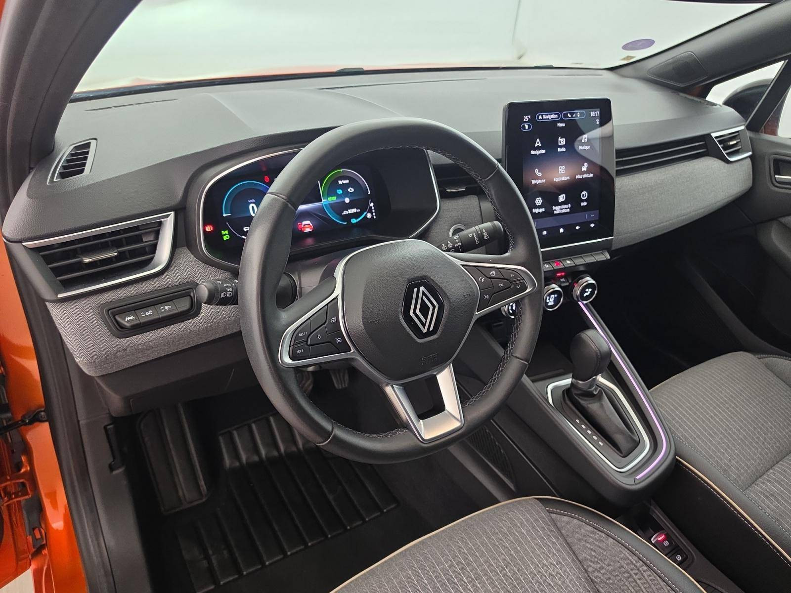 Vente en ligne Renault Clio 5 Clio E-Tech full hybrid 145 au prix de 18 490 €