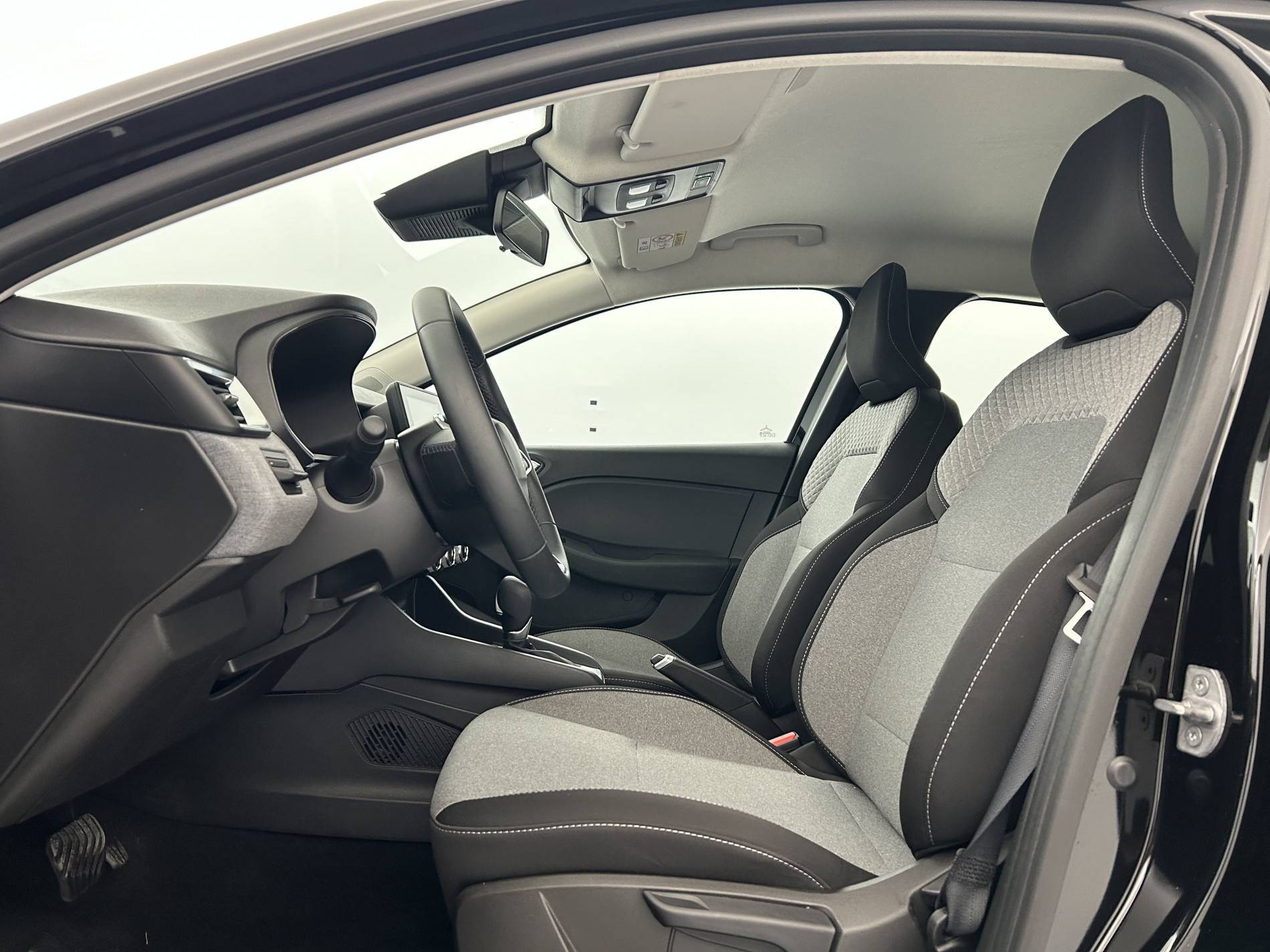 Vente en ligne Renault Clio 5 Clio E-Tech full hybrid 145 ch GSR2 au prix de 20 590 €