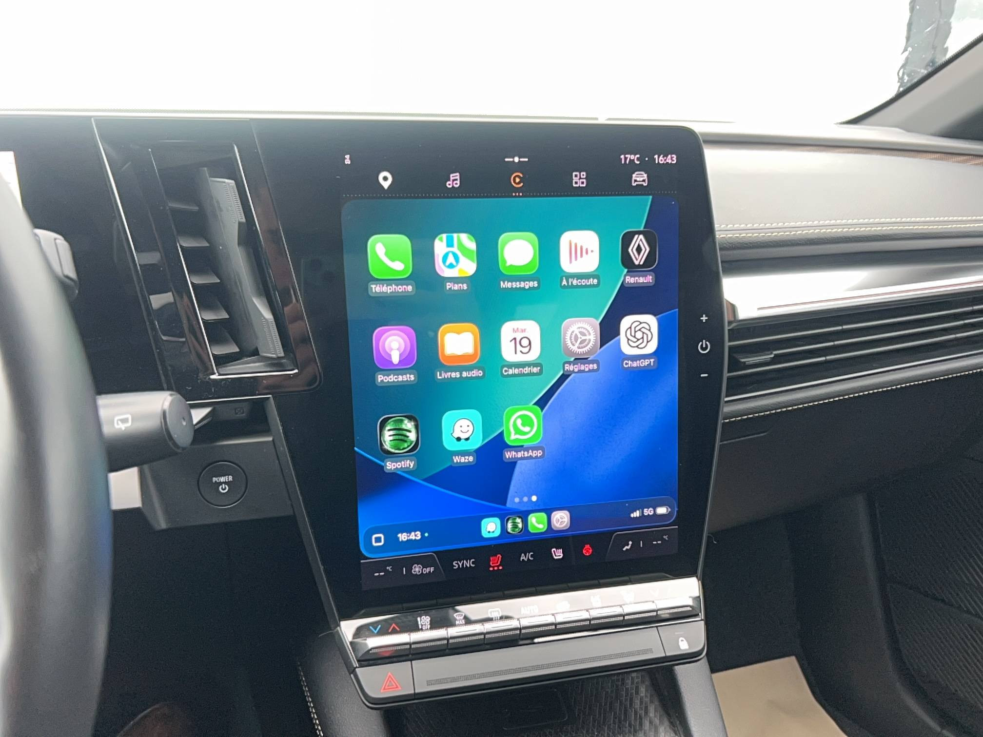 Vente en ligne Renault Megane E-Tech  EV60 220 ch super charge au prix de 24 890 €