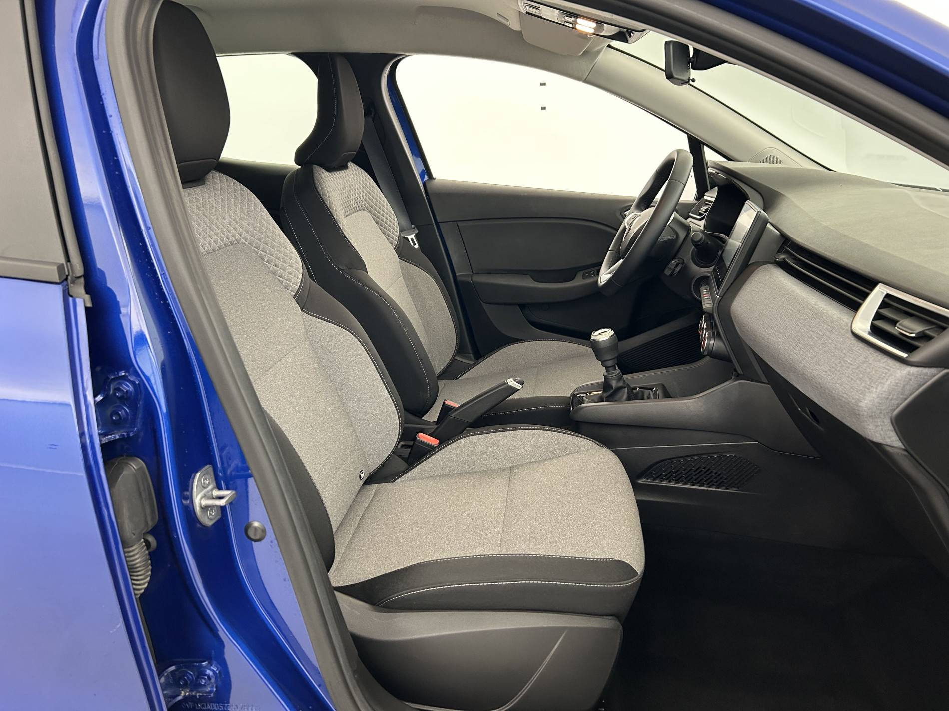 Vente en ligne Renault Clio 5 Clio TCe 90 au prix de 15 990 €