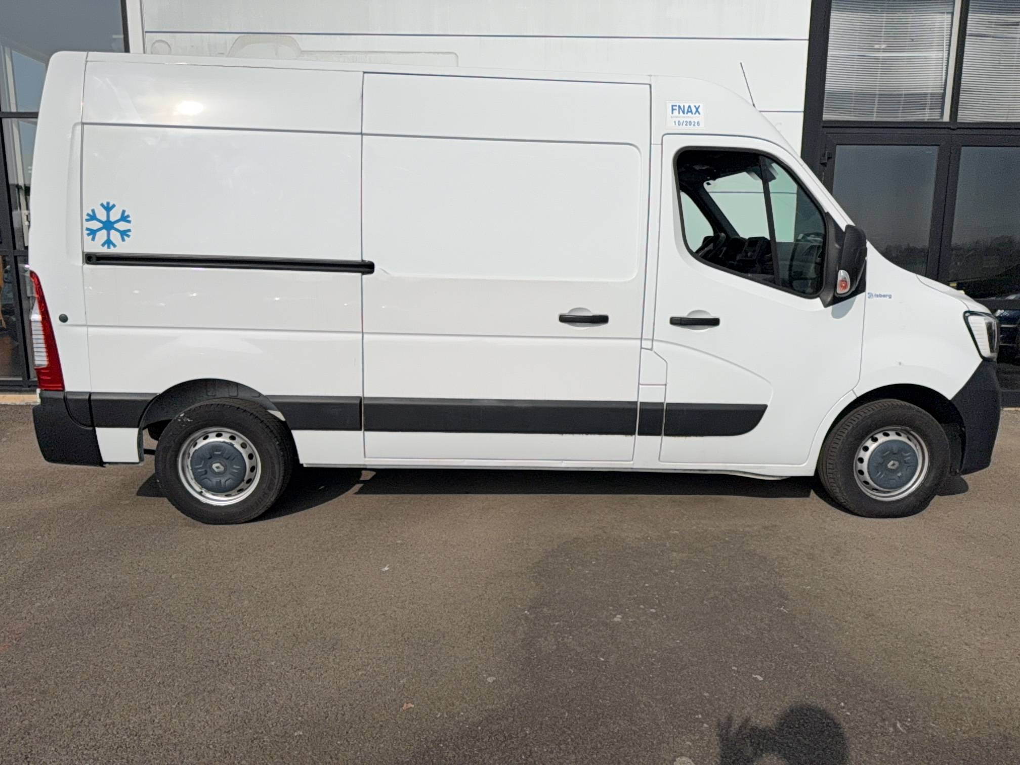 Vente en ligne Renault Master Fourgon MASTER FGN TRAC F3500 L2H2 ENERGY DCI 145 POUR TRANSF au prix de 19 900 €