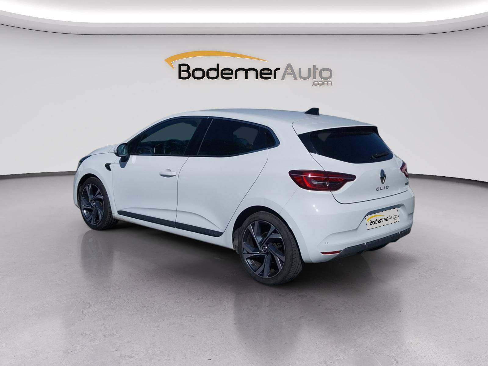 Vente en ligne Renault Clio 5 Clio E-Tech 140 - 21N au prix de 15 990 €
