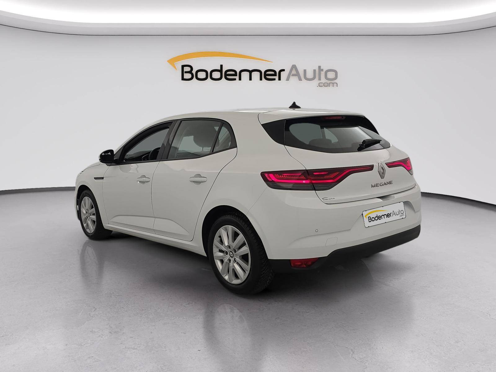 Vente en ligne Renault Megane 4 Mégane IV Berline Blue dCi 115 - 21N au prix de 14 790 €