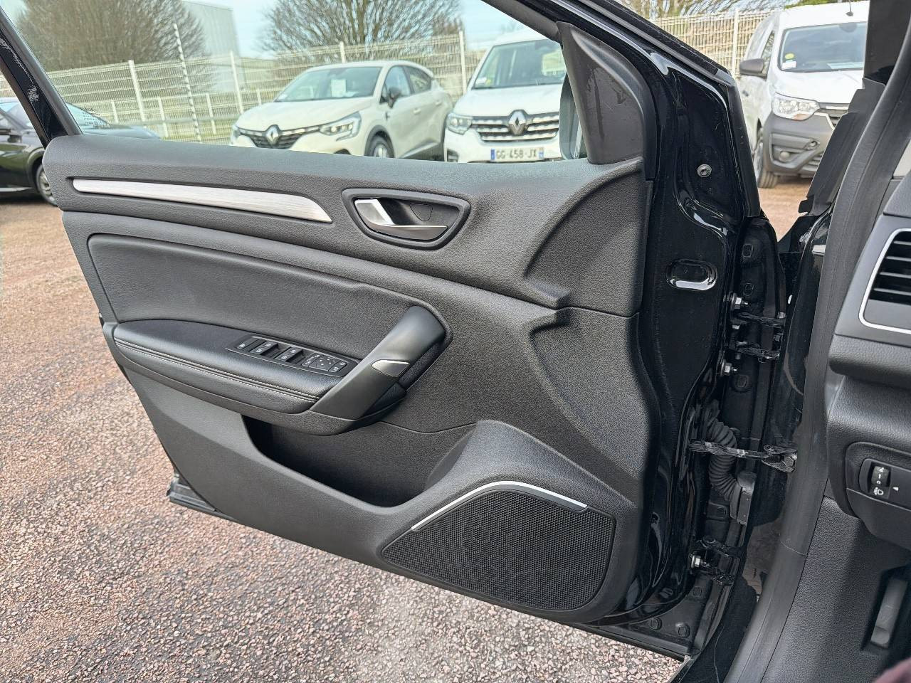 Vente en ligne Renault Megane 4 Mégane IV Berline dCi 165 Energy EDC au prix de 13 990 €