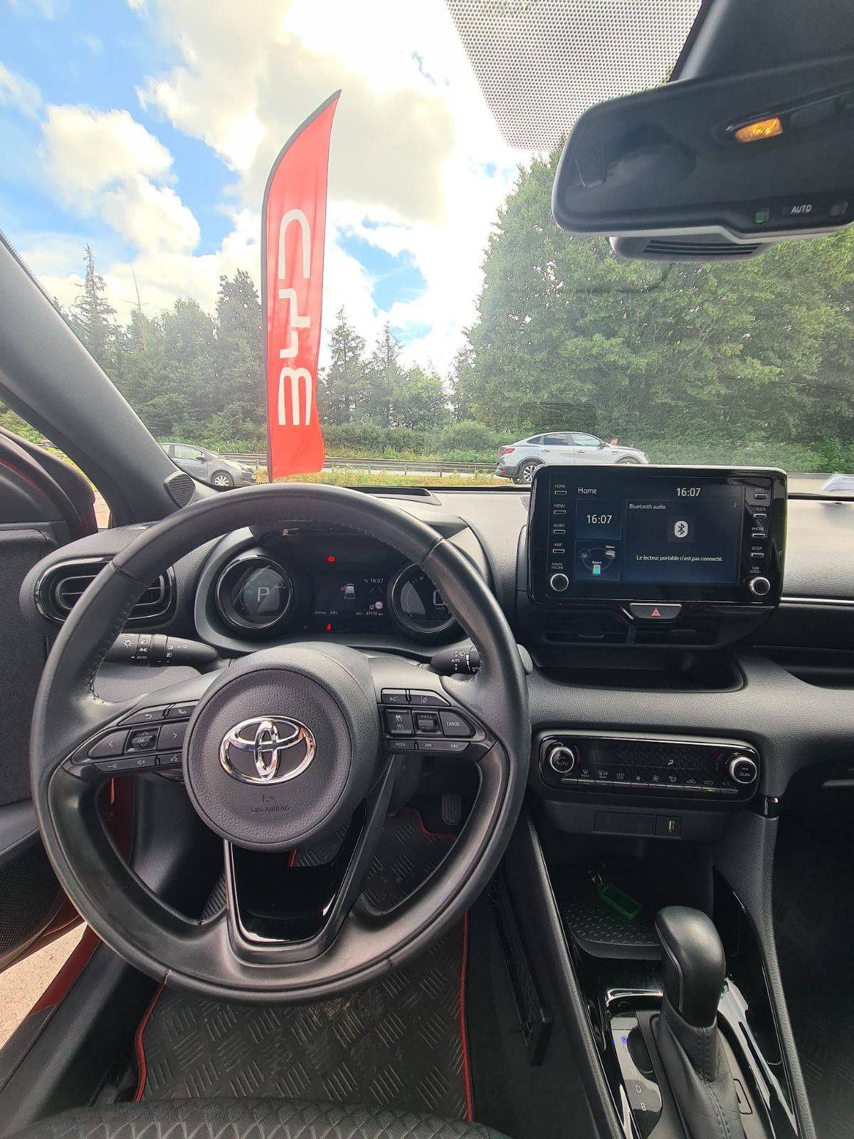 Vente en ligne Toyota Yaris Yaris Hybride 116h au prix de 18 490 €