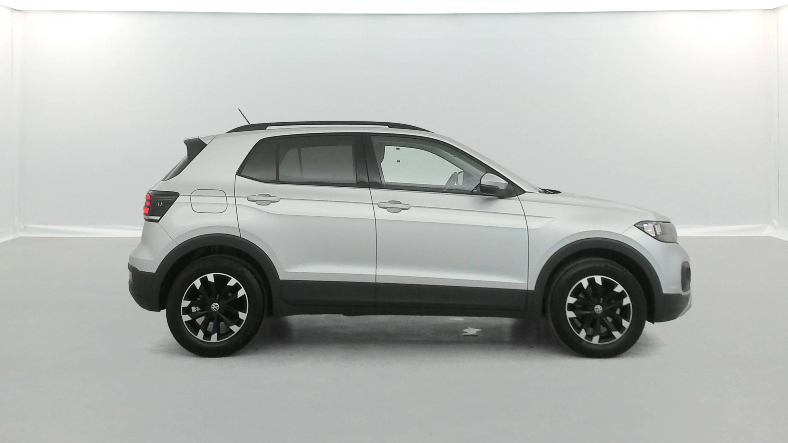 Vente en ligne Volkswagen T-Cross  1.0 TSI 110 Start/Stop DSG7 au prix de 22 290 €