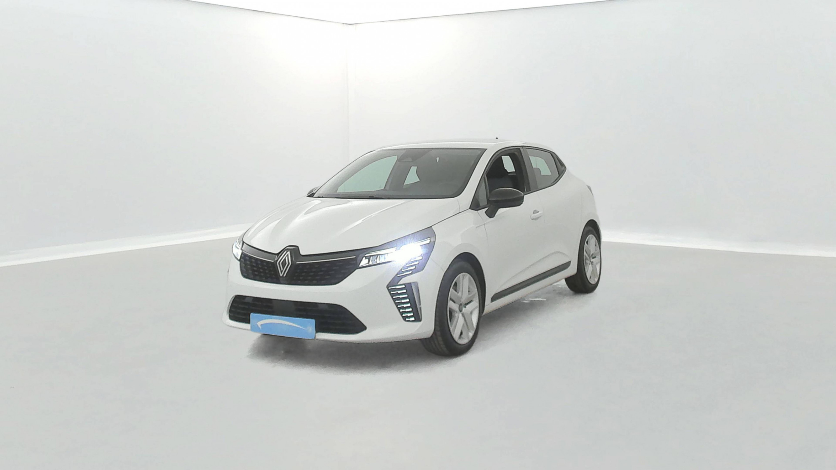Renault Clio 5 Clio E-Tech full hybrid 145 occasion de 2024 en vente à Alençon