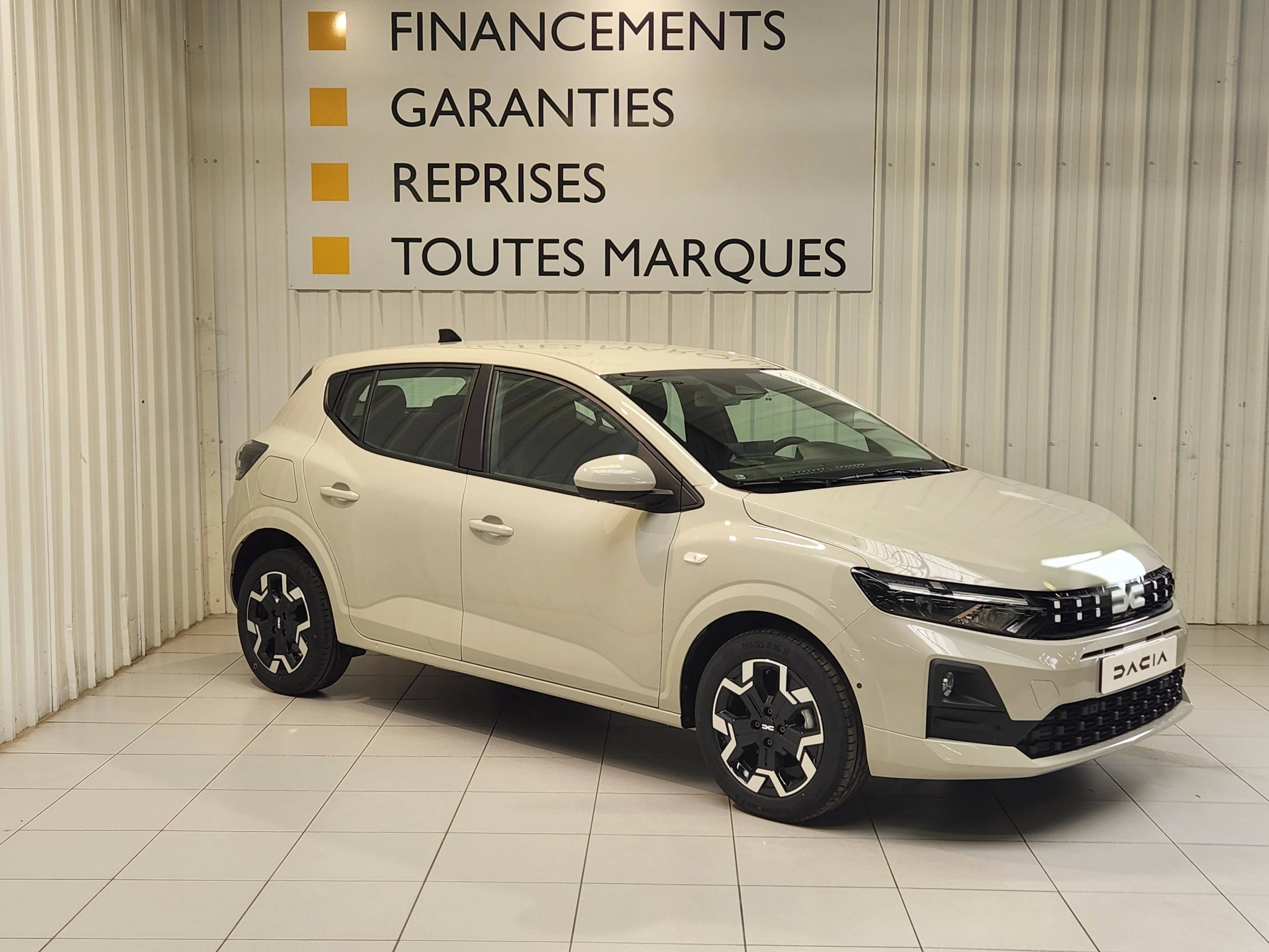 Vente en ligne Dacia Sandero Sandero ECO-G 120 auto au prix de 19 790 €
