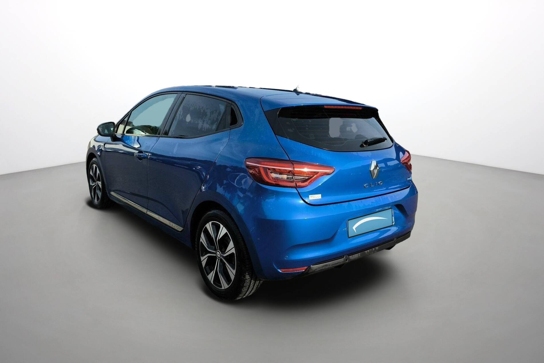 Vente en ligne Renault Clio 5 Clio E-Tech 140 - 21N au prix de 15 990 €