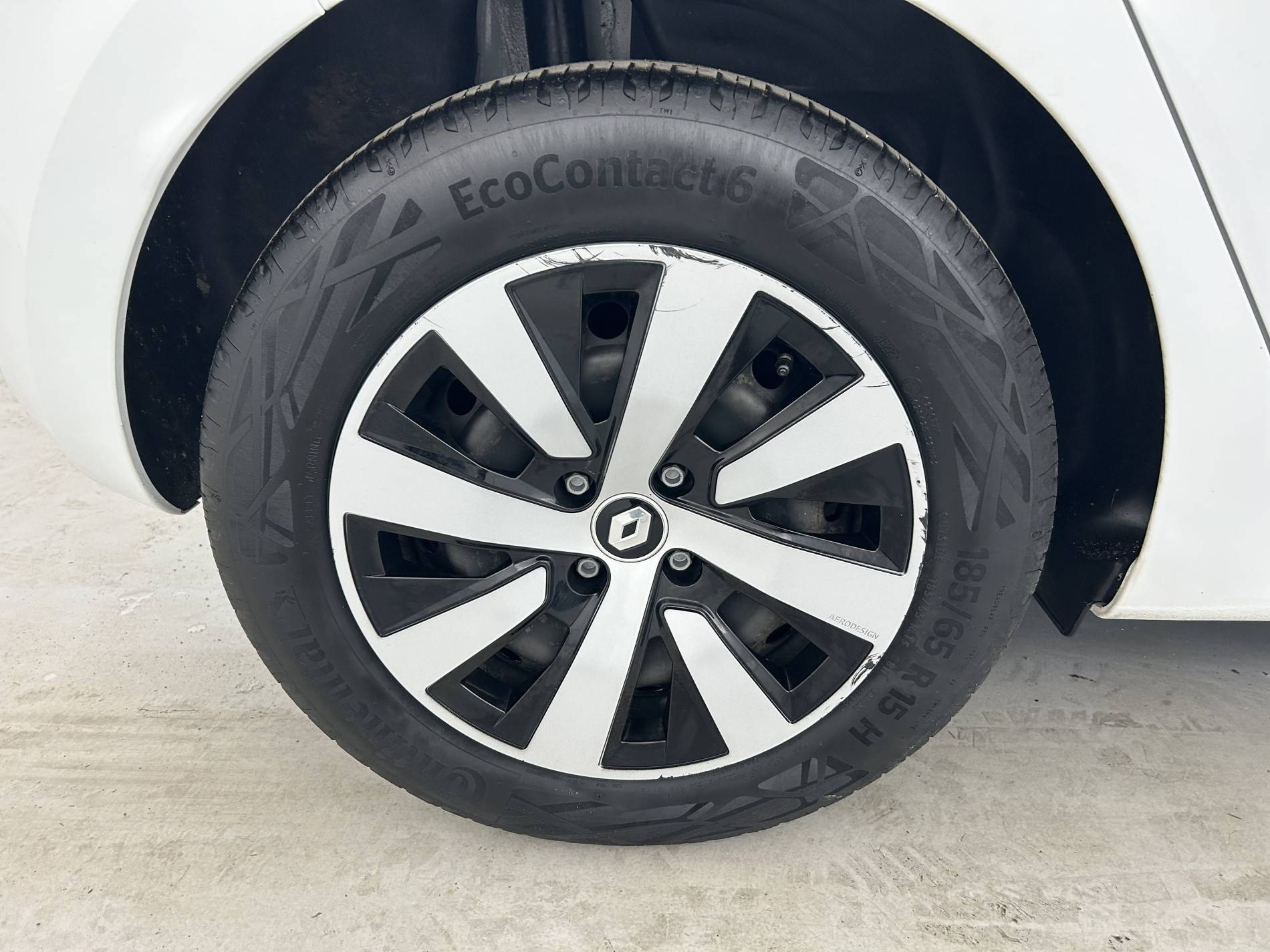 Vente en ligne Renault Clio 5 Clio SCe 65 au prix de 12 590 €