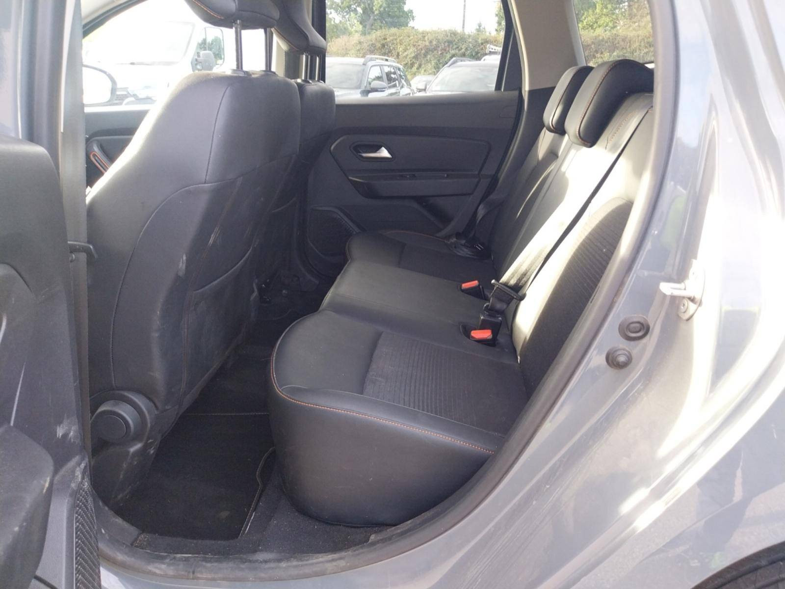 Vente en ligne Dacia Duster  TCe 150 FAP 4x2 EDC au prix de 19 490 €