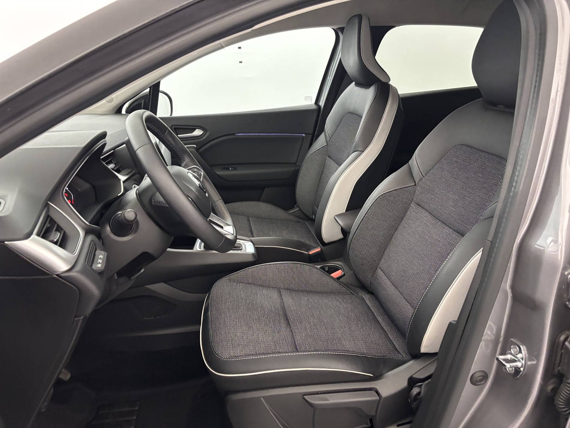 Vente en ligne Renault Captur  E-Tech 145 - 21 au prix de 18 990 €