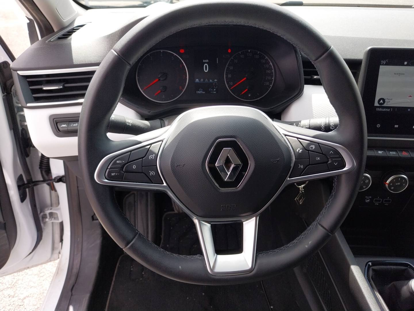 Vente en ligne Renault Clio 5 Clio TCe 90 au prix de 14 990 €