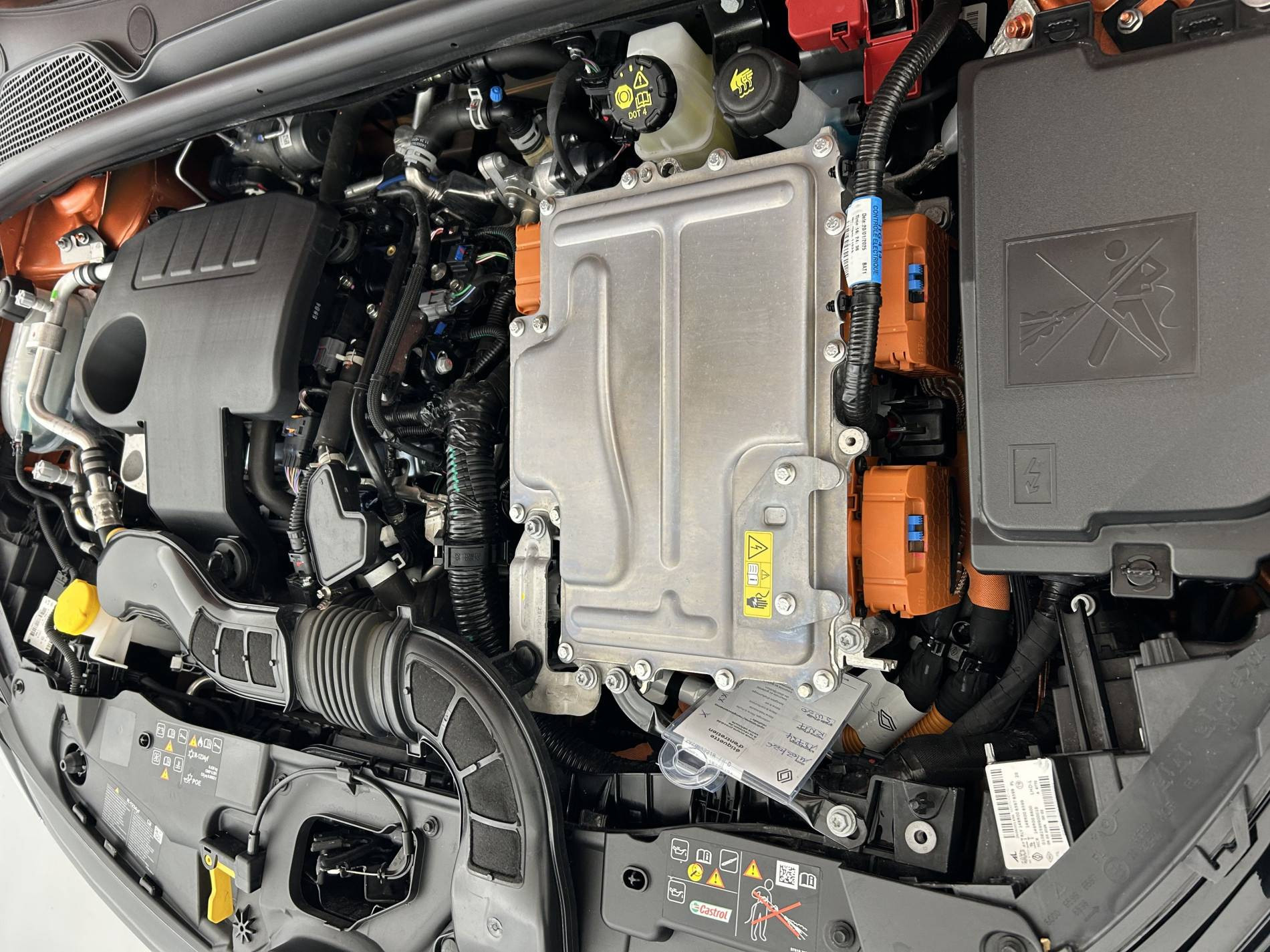 Vente en ligne Renault Clio 5 Clio E-Tech full hybrid 145 ch GSR2 au prix de 19 990 €