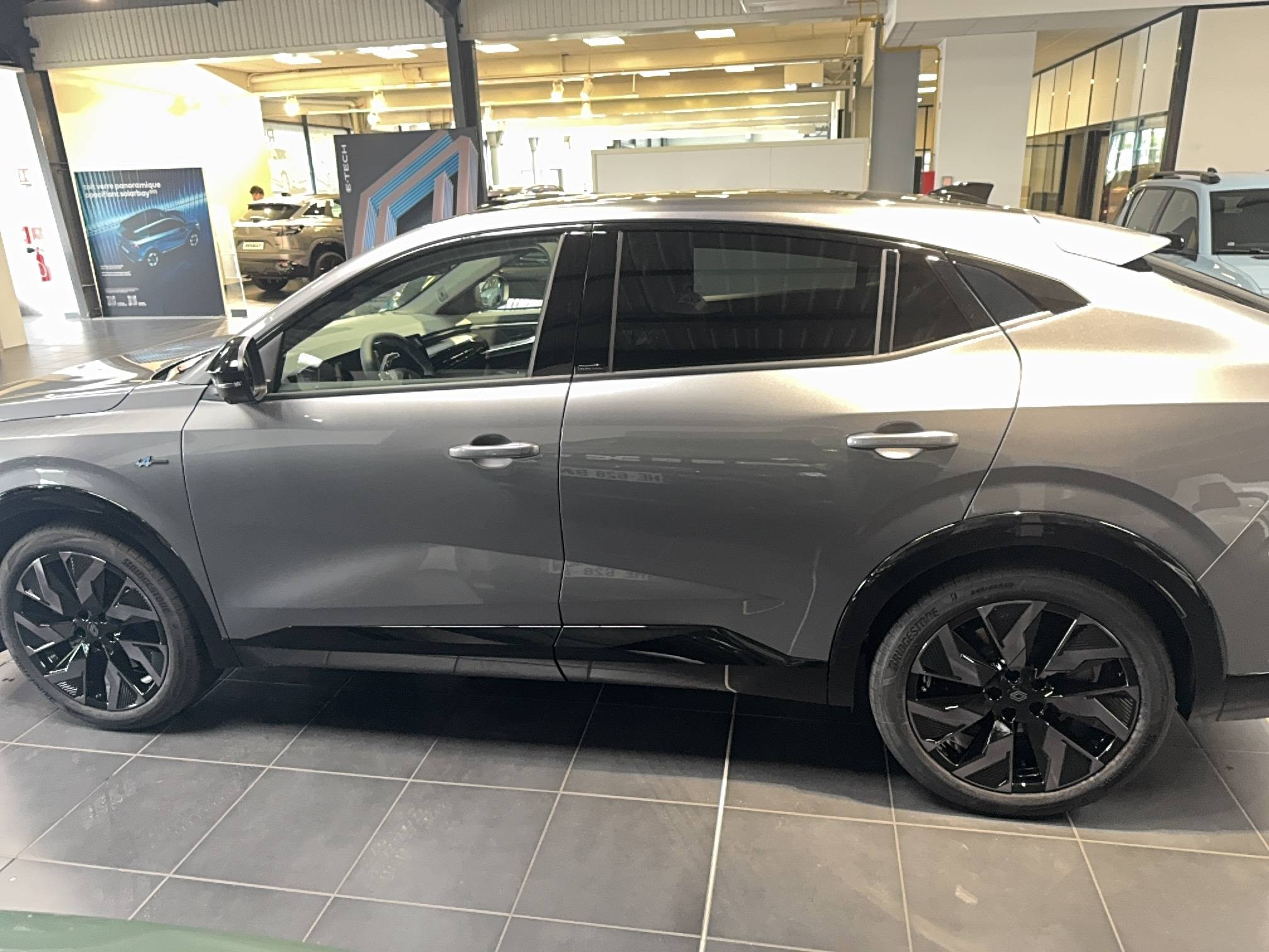 Vente en ligne Renault Rafale  E-Tech full hybrid 200 au prix de 46 990 €