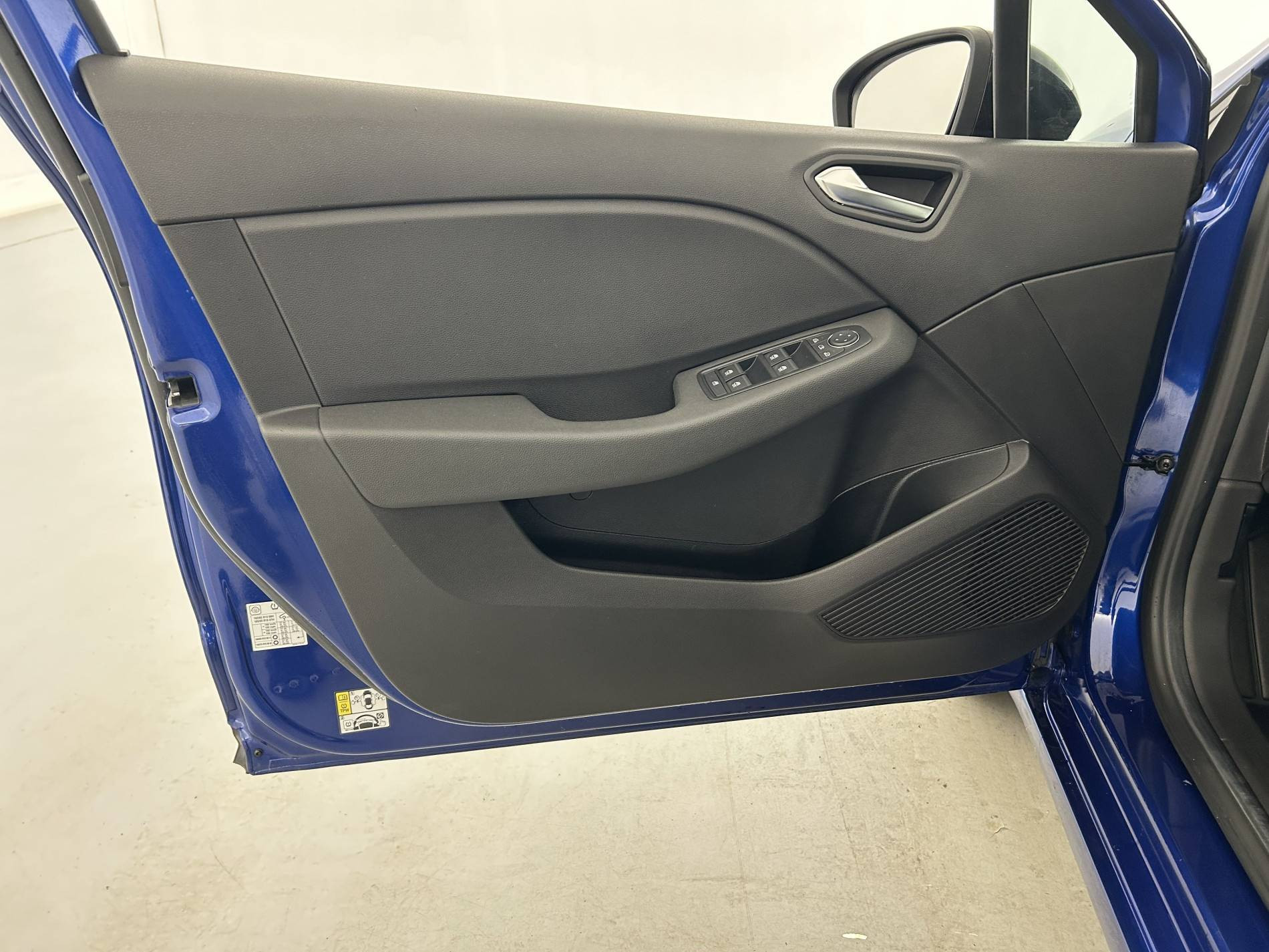 Vente en ligne Renault Clio 5 Clio TCe 90 au prix de 14 990 €